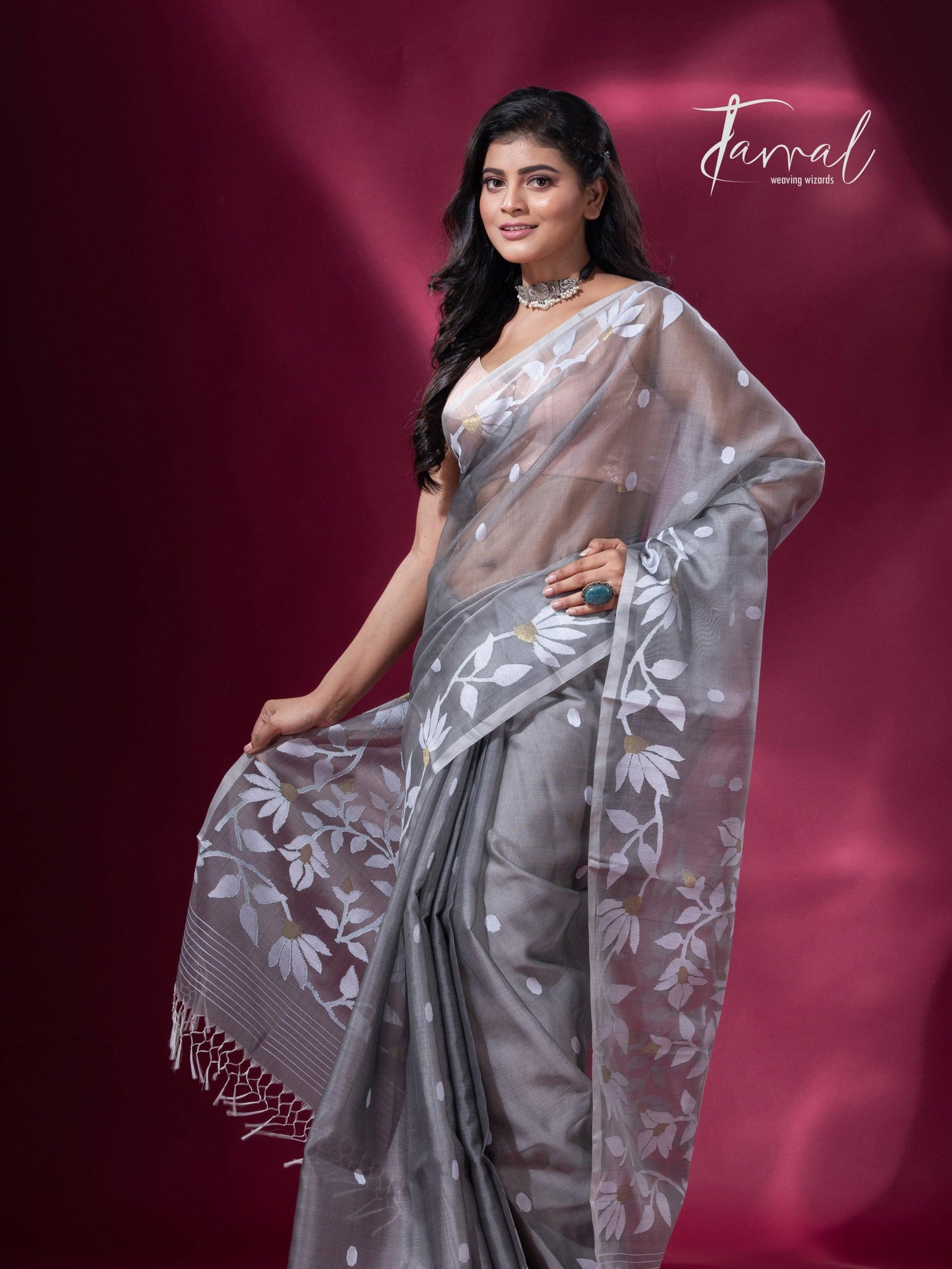 Ash Grey handwoven muslin silk jamdani saree left
