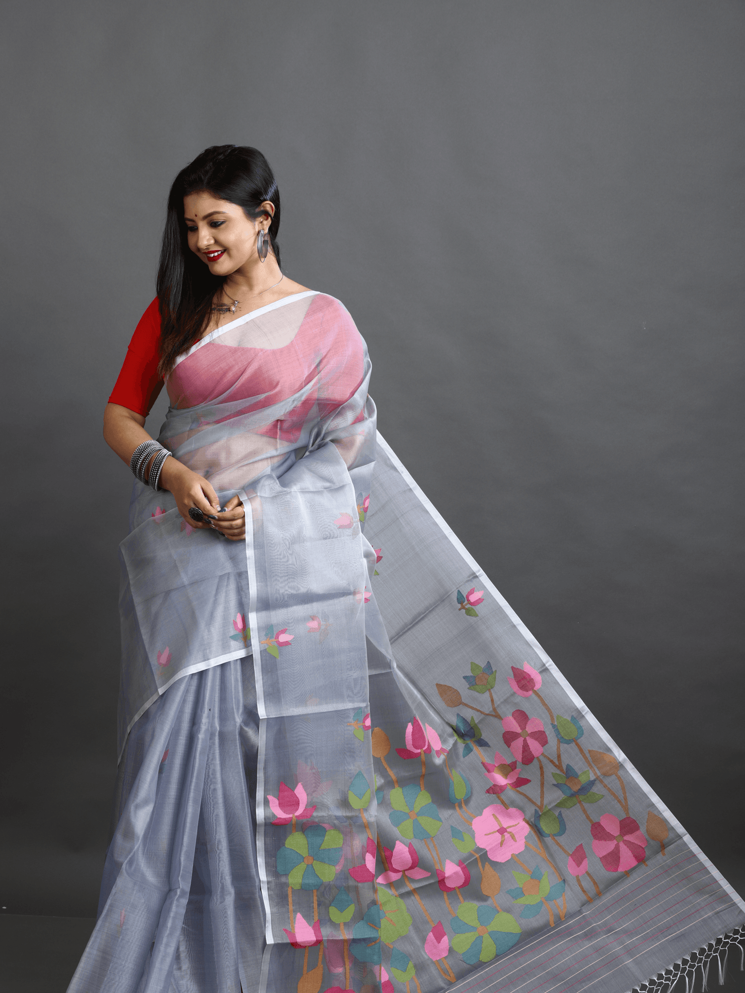 Ash with lotus motifs pallu muslin silk handwoven jamdani saree - Tamal Boutique