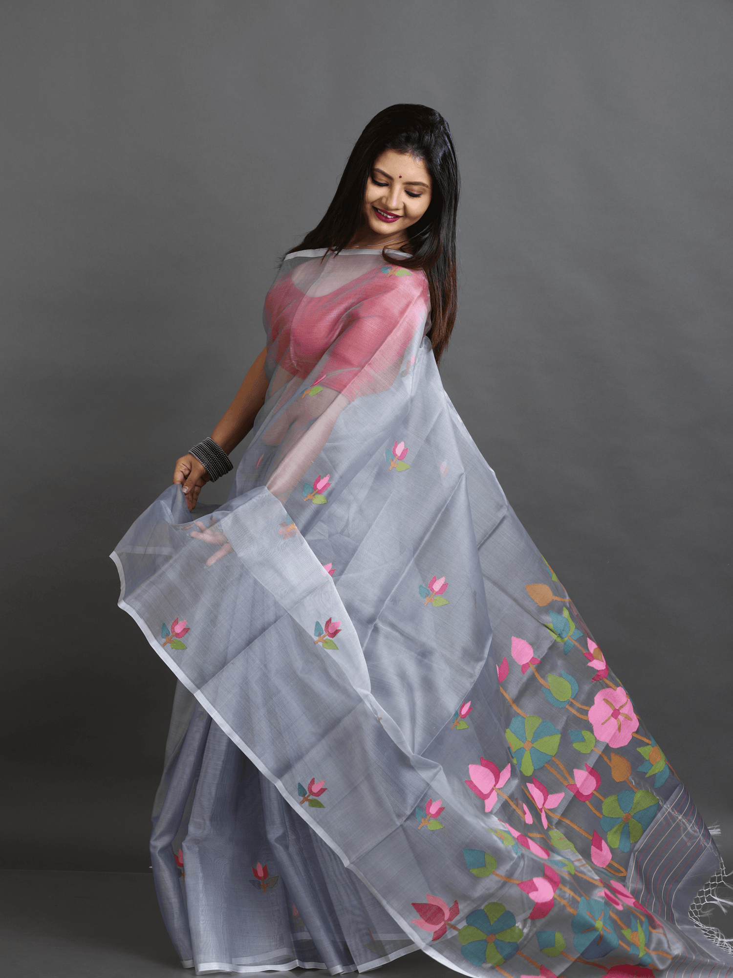 Ash with lotus motifs pallu muslin silk handwoven jamdani saree - Tamal Boutique