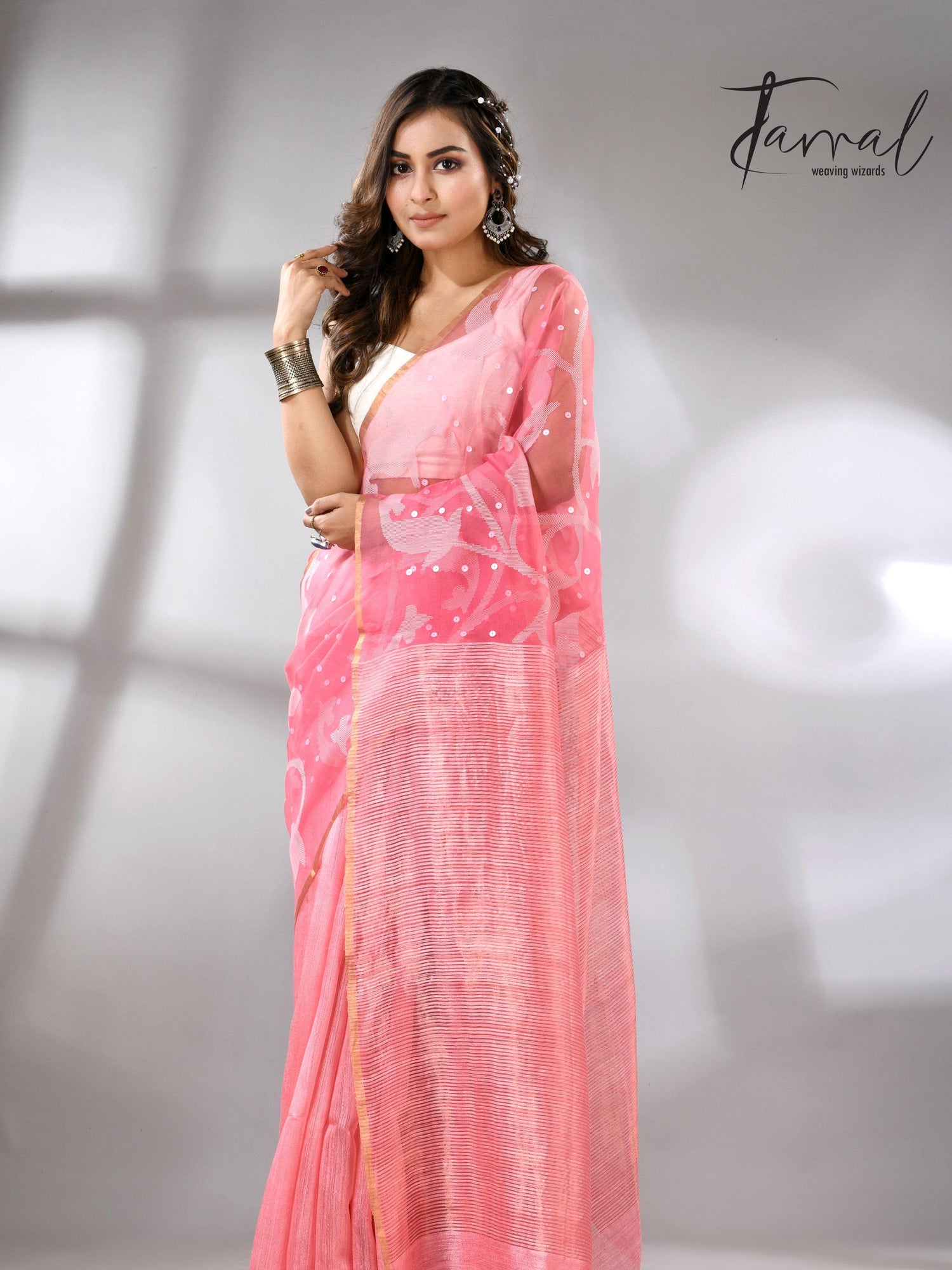 Baby Pink muslin with matka silk handwoven needle work jamdani saree full2