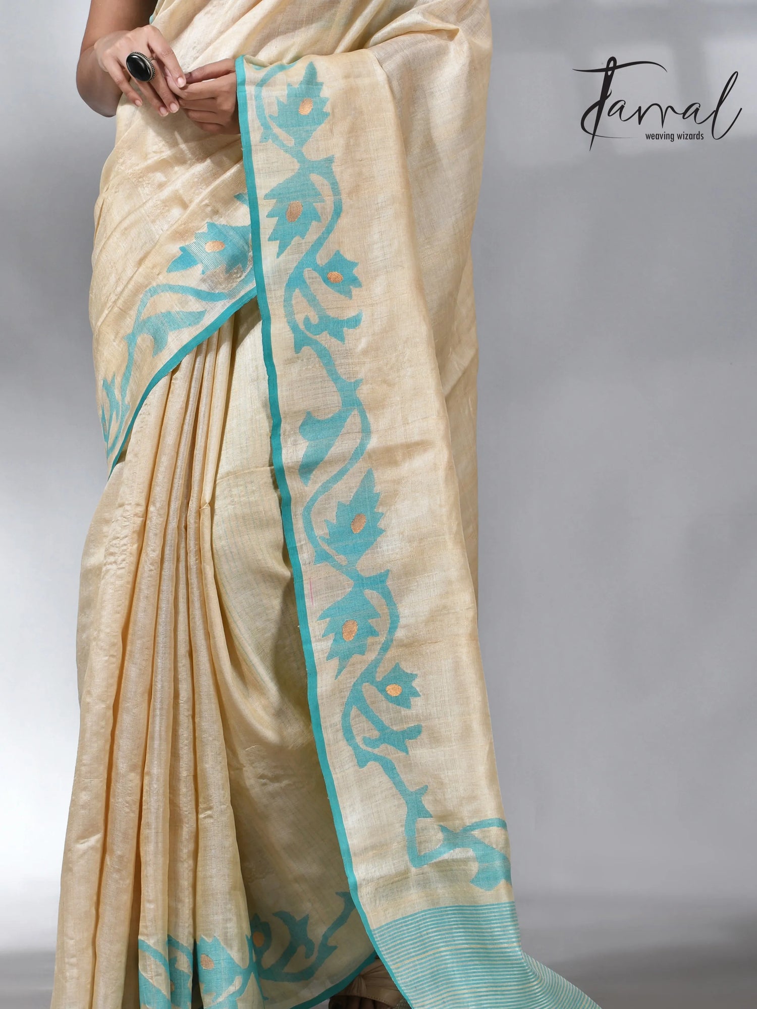 Beige with firoza lata in tusser silk handwoven jamdani saree