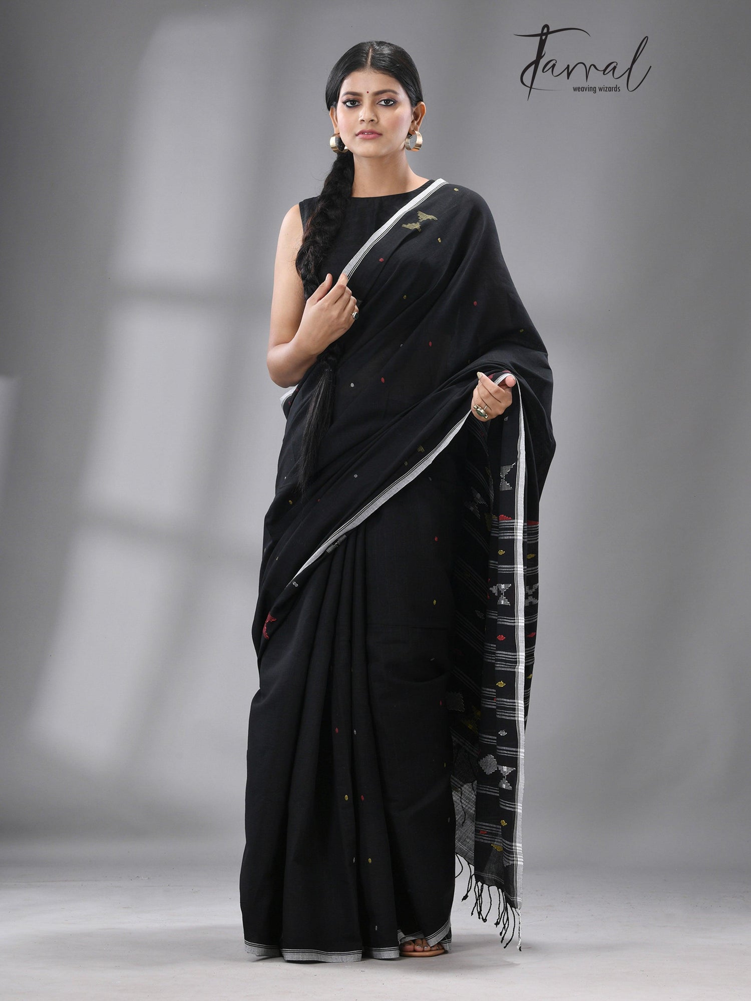 Black colour diamond motifs cotton handwoven jamdani saree