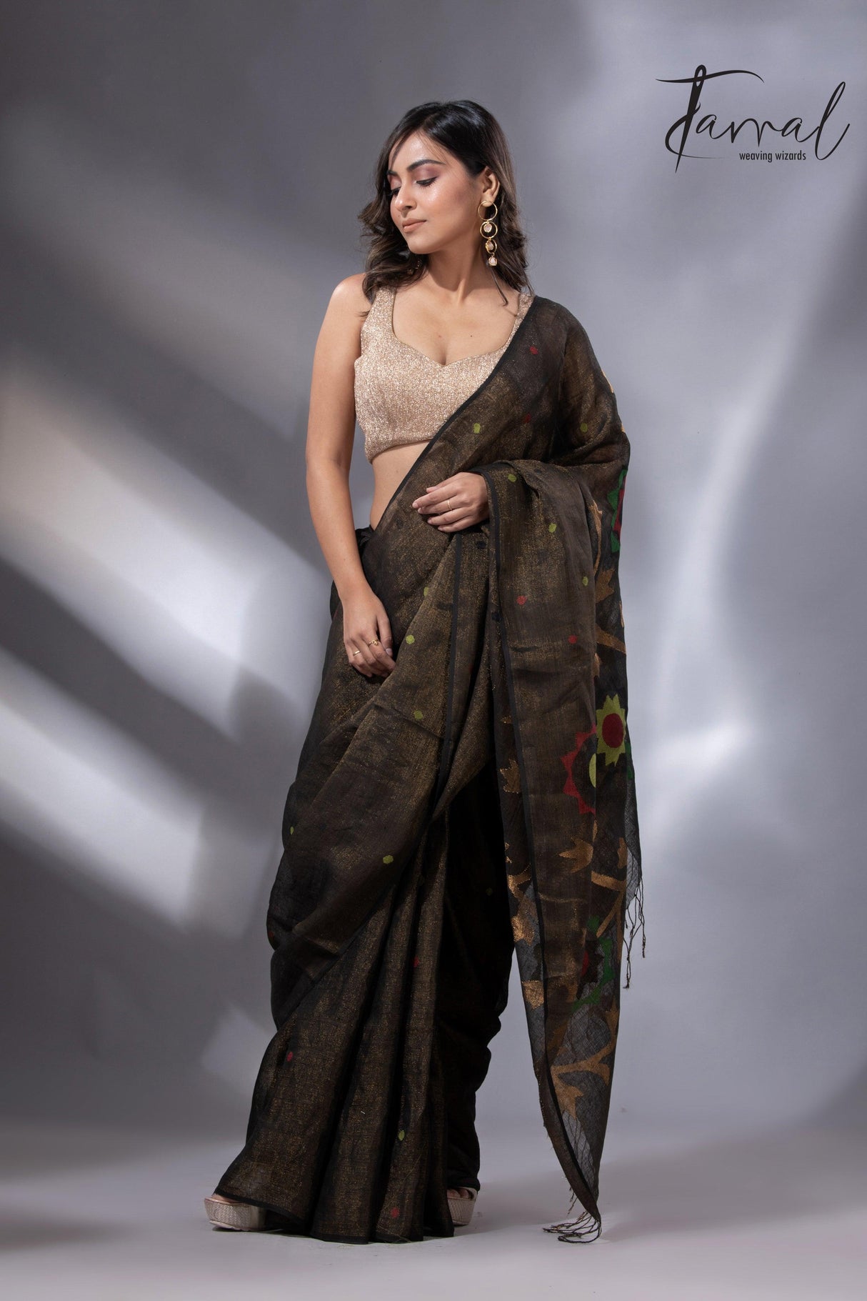 Black colour zari linen handwoven jamdani saree full2