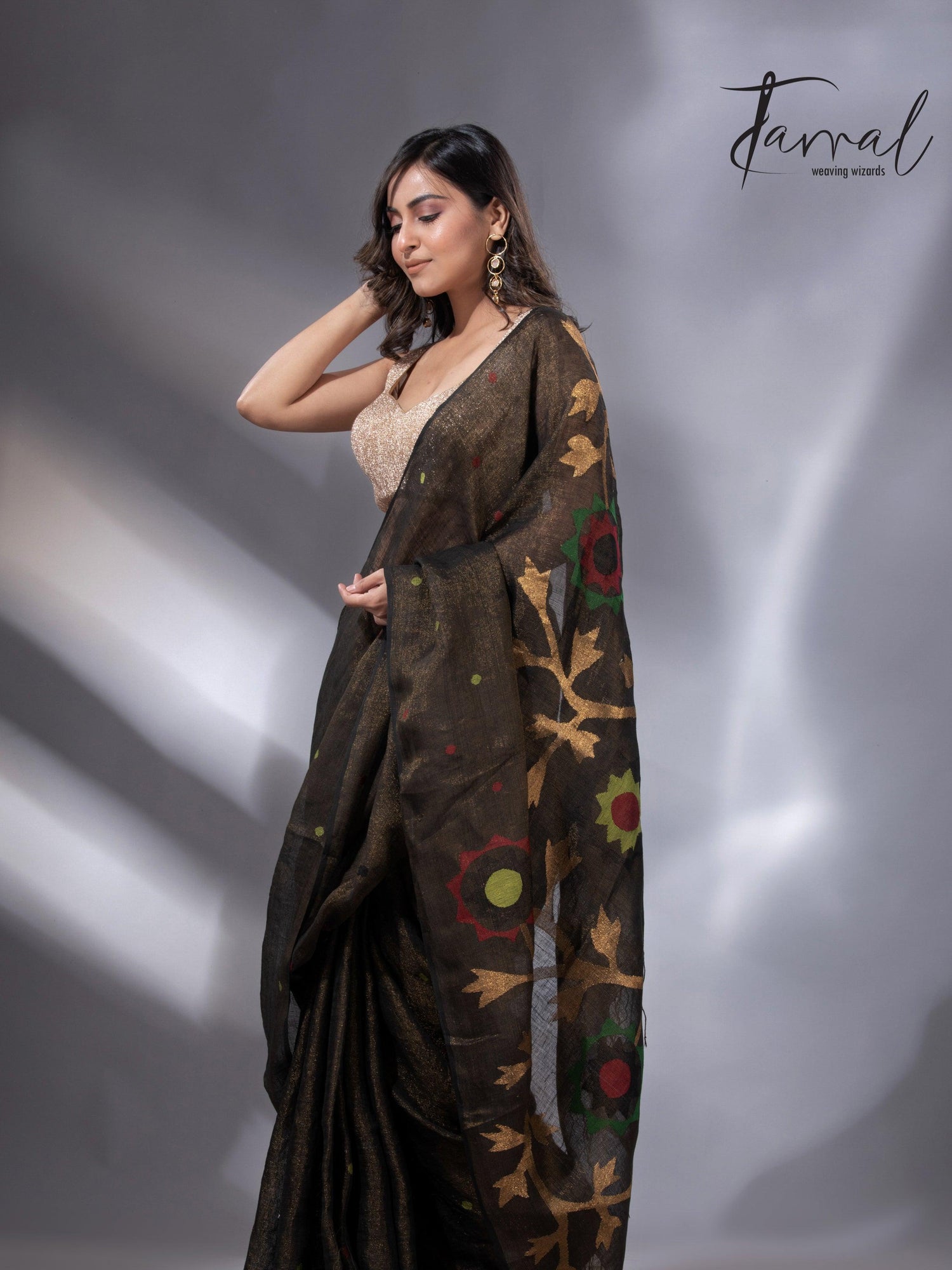Black colour zari linen handwoven jamdani saree left