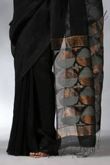 Black in geomatric circle silk linen handwoven jamdani saree