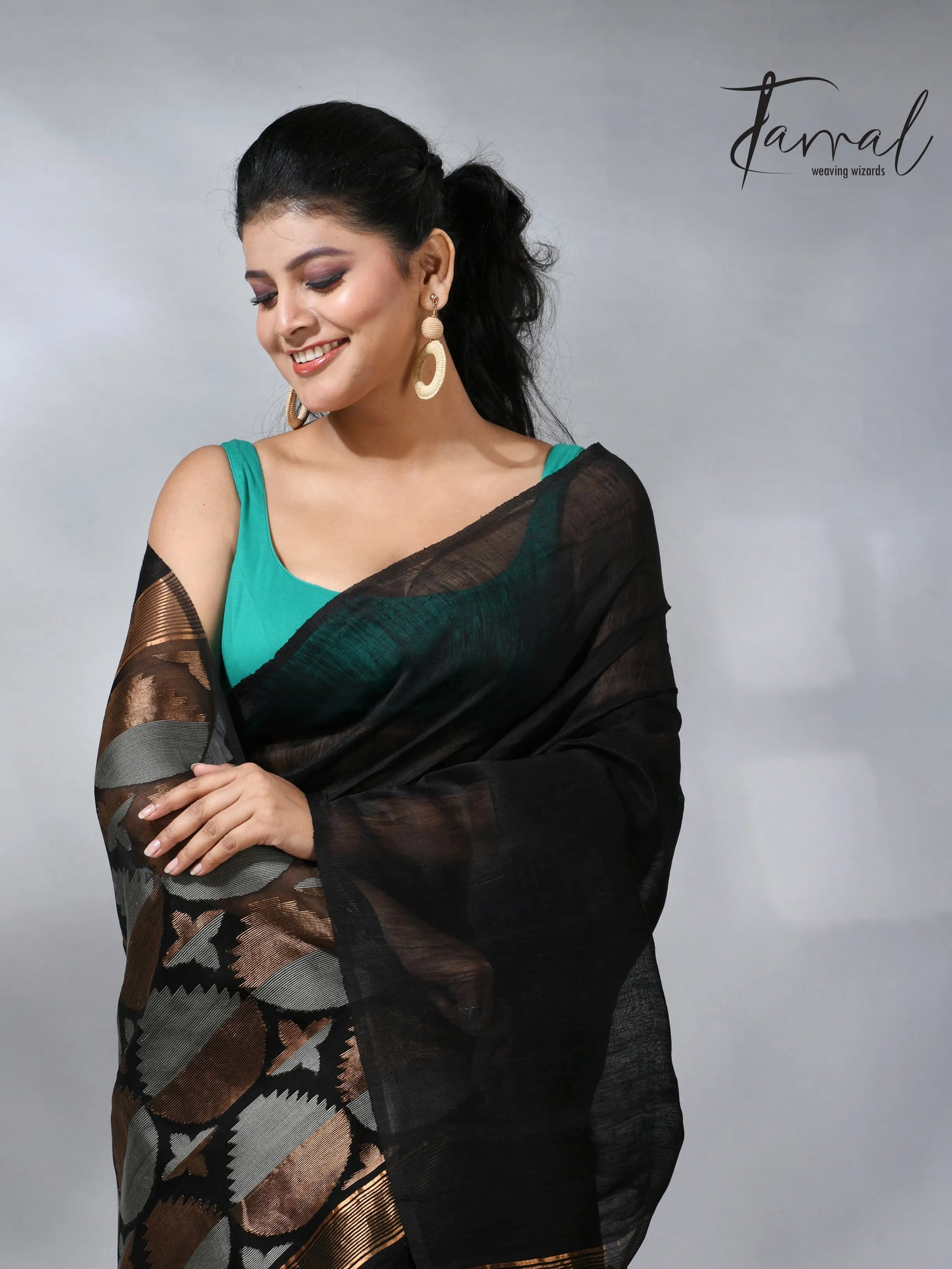 jamdani saree, jamdani, handloom, handwoven, saree, silk, dhakai, weaving, kolkatasaree, tamalboutique