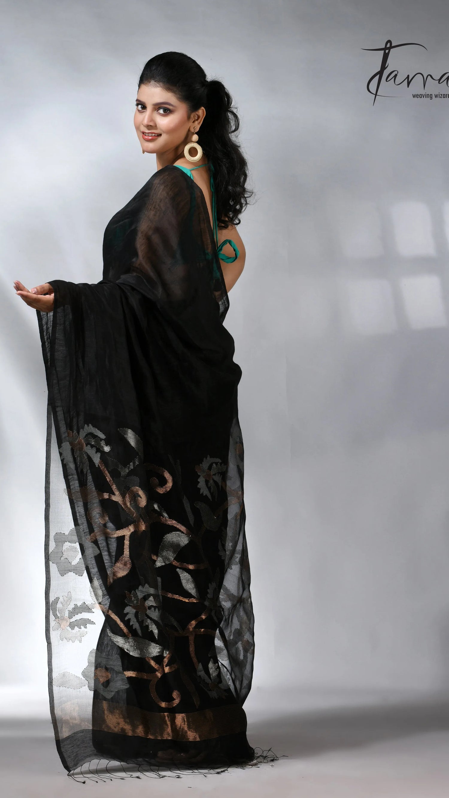 jamdani saree, jamdani, handloom, handwoven, saree, silk, dhakai, weaving, kolkatasaree, tamalboutique
