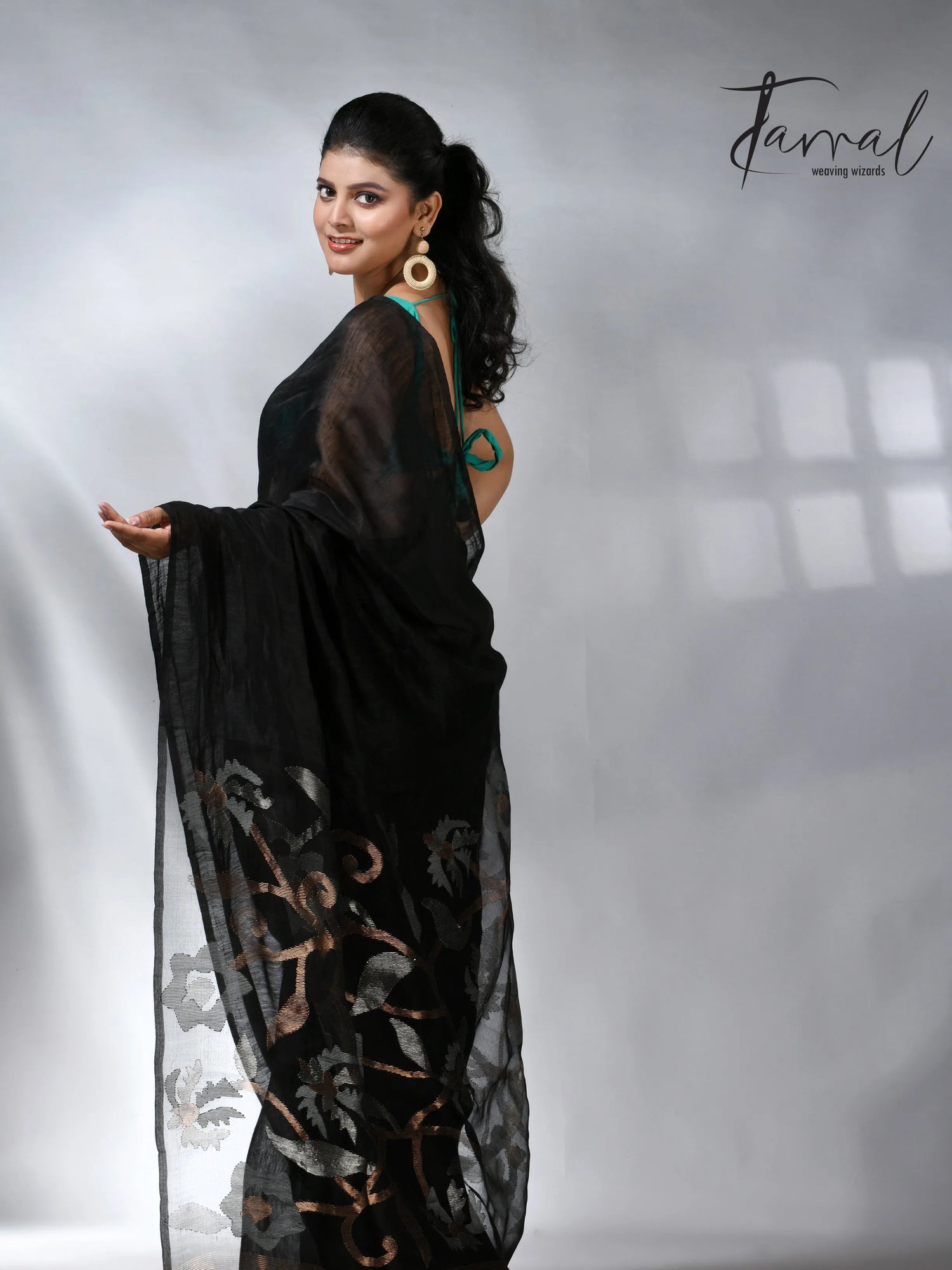 jamdani saree, jamdani, handloom, handwoven, saree, silk, dhakai, weaving, kolkatasaree, tamalboutique