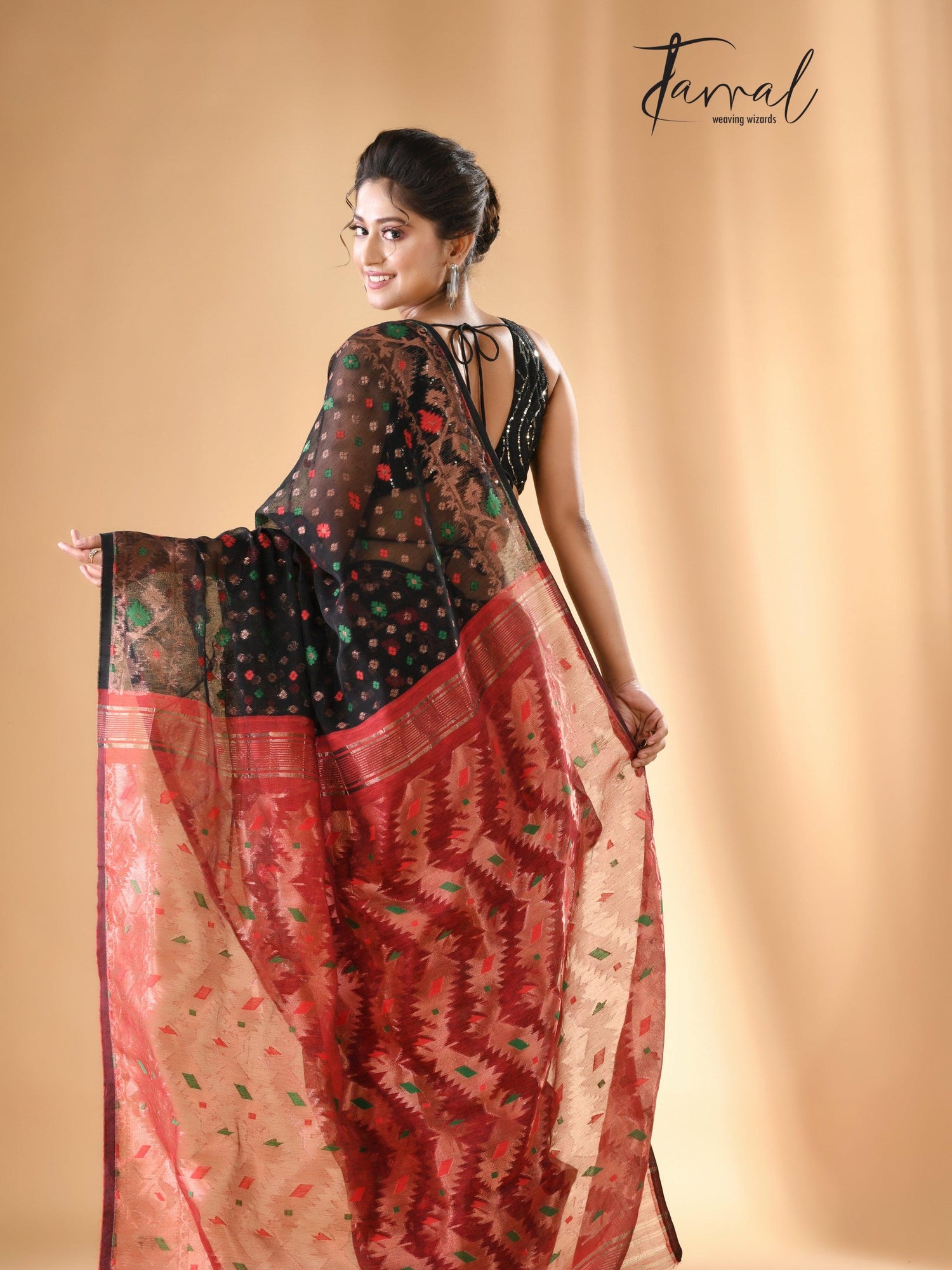 jamdani saree, jamdani, handloom, handwoven, saree, silk, dhakai, weaving, kolkatasaree, tamalboutique