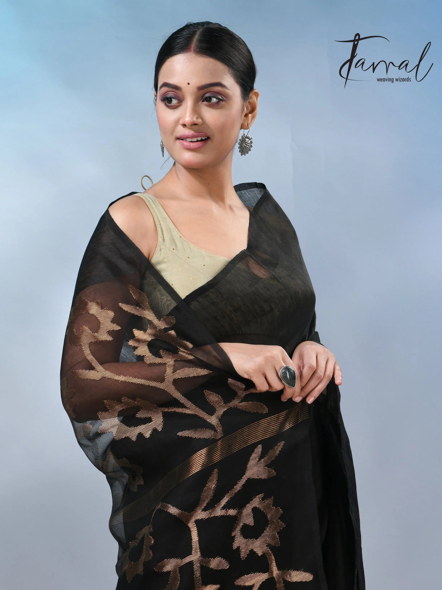 Black with sunflower pallu silk linen handwoven jamdani saree