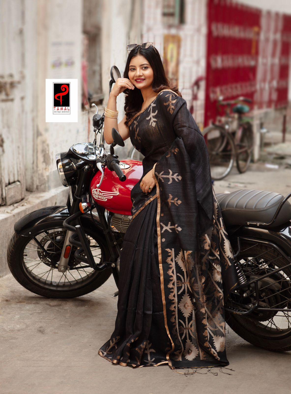 Black with golden zari traditional dhakai handwoven jamdani saree in matka silk - Tamal Boutique