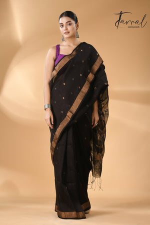 Black with zari border silk linen handwoven needle work Jamdani saree full3