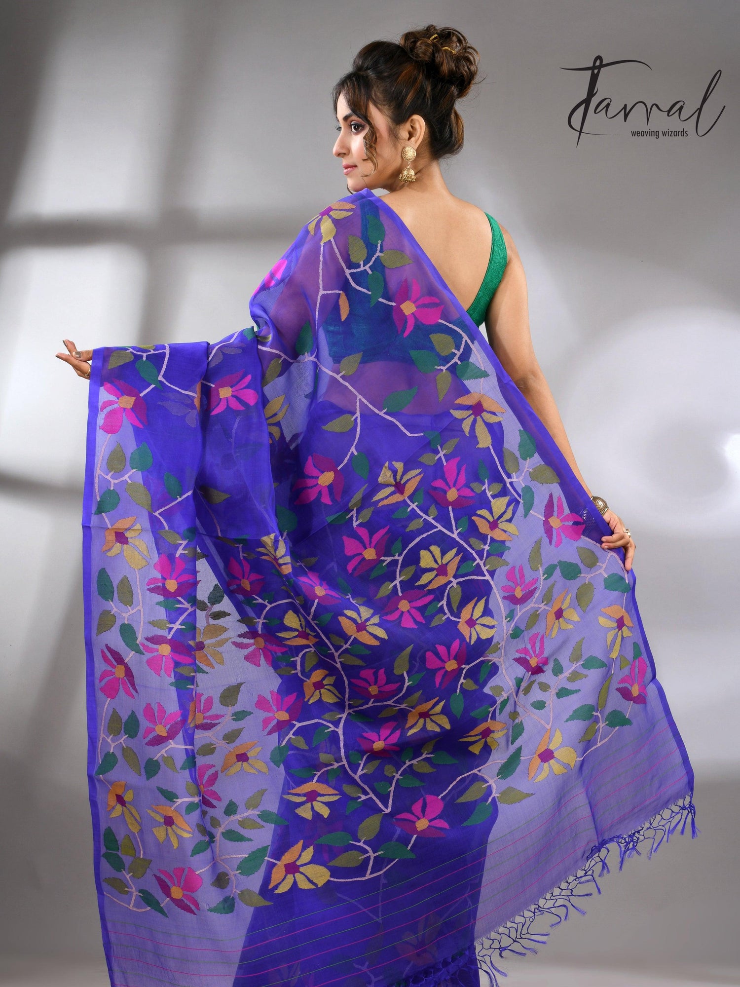 Blue Muslin Silk Handwoven Jamdani Saree in floral border back