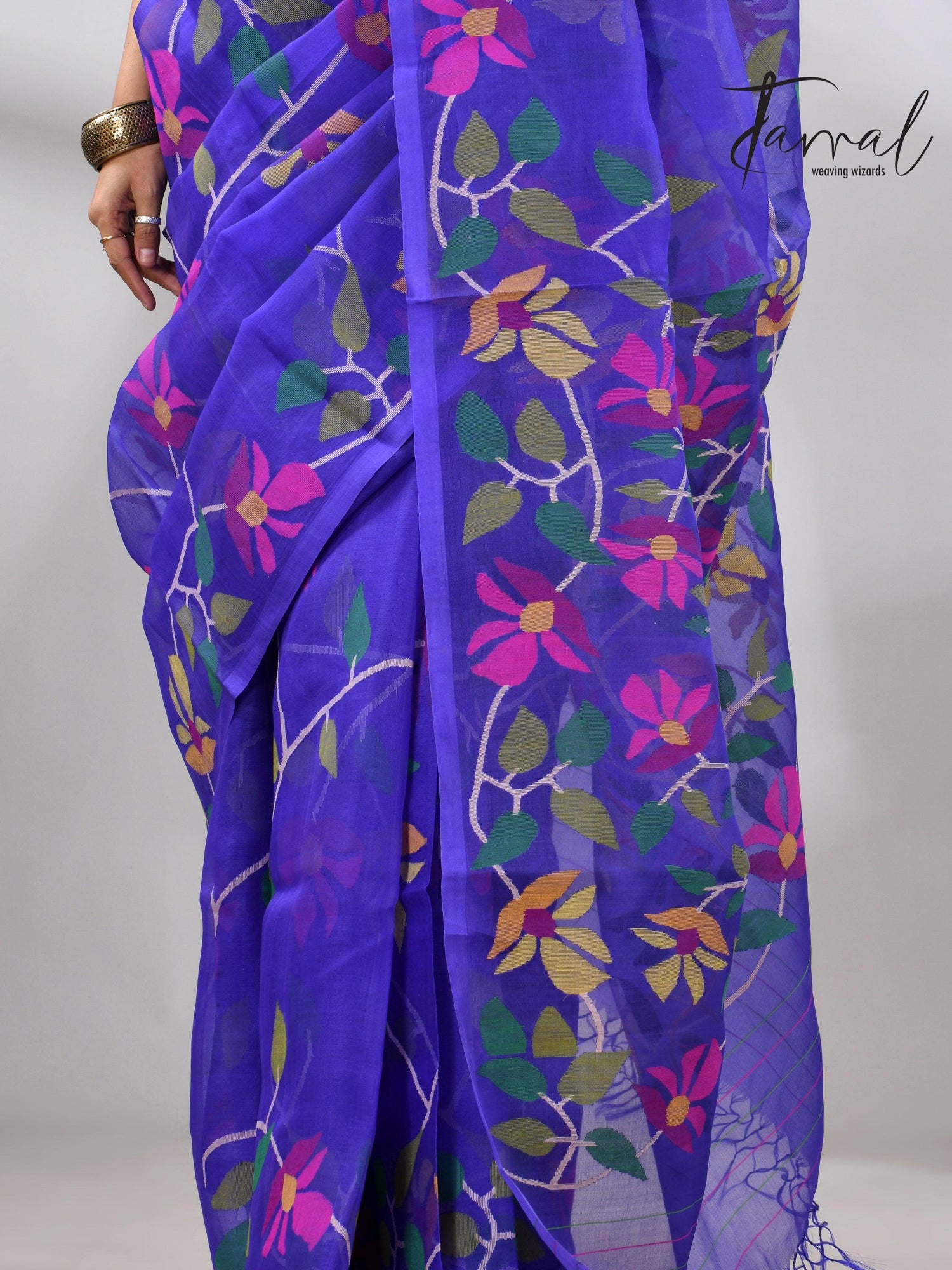 Blue Muslin Silk Handwoven Jamdani Saree in floral border bottom