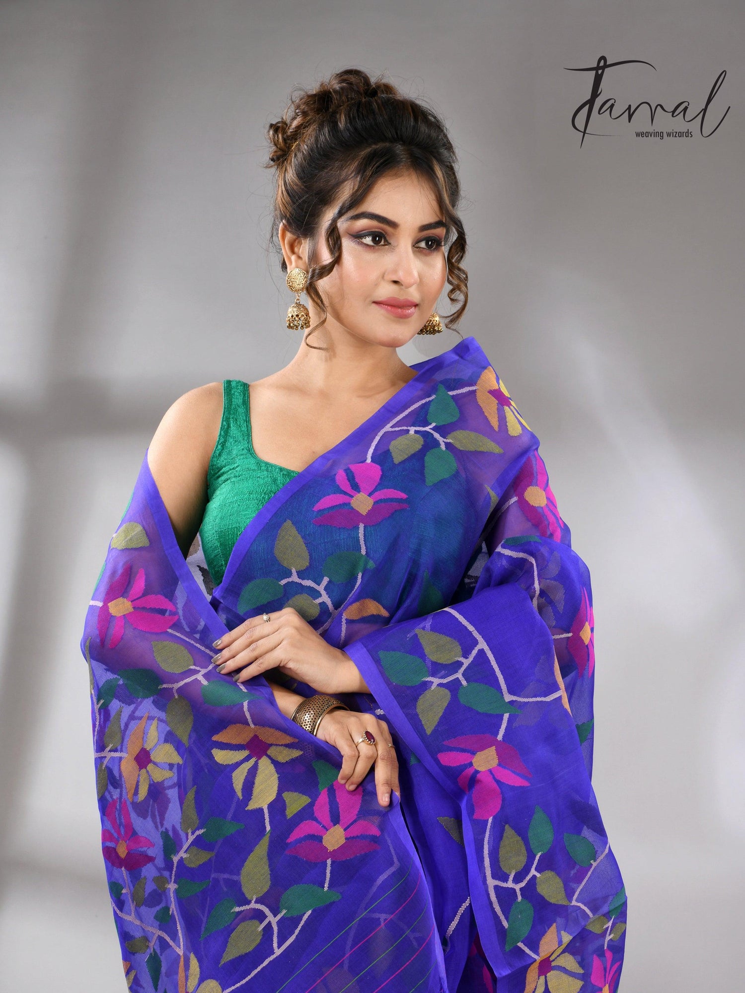 Blue Muslin Silk Handwoven Jamdani Saree in floral border cls