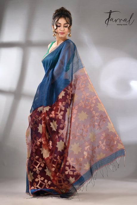 Blue handwoven Jamdani saree featuring a maroon star pallu left