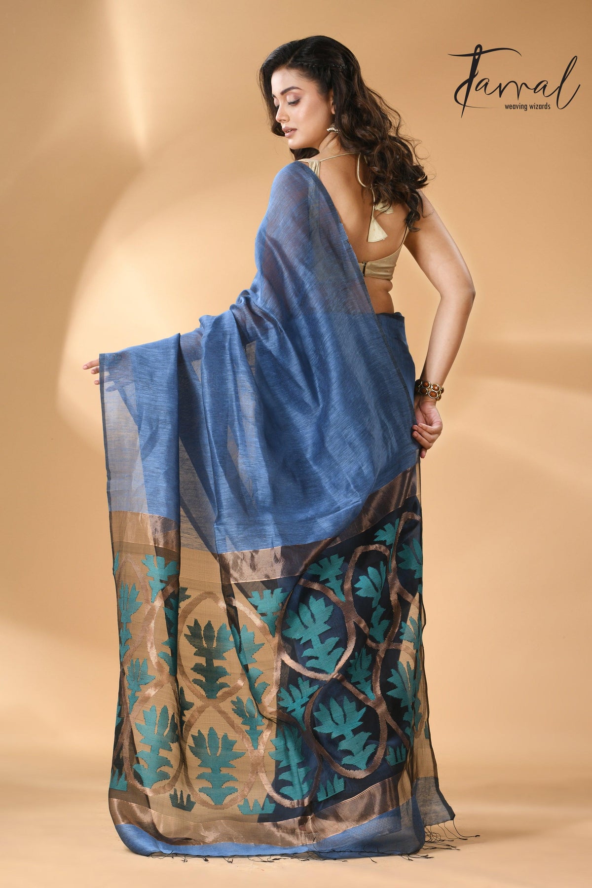 Blue lotus pallu silk linen handwoven jamdani saree back