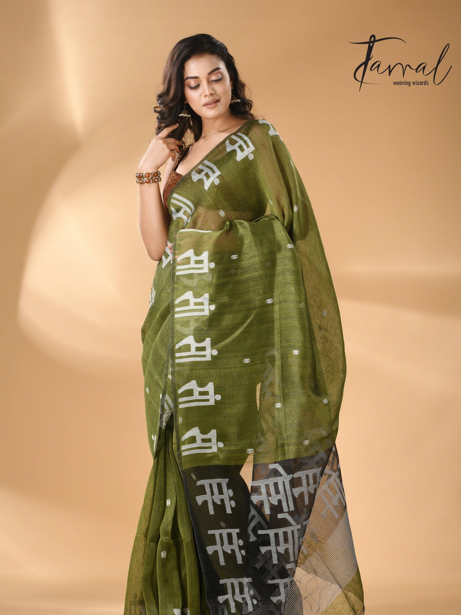 jamdani saree, jamdani, handloom, handwoven, saree, silk, dhakai, weaving, kolkatasaree, tamalboutique