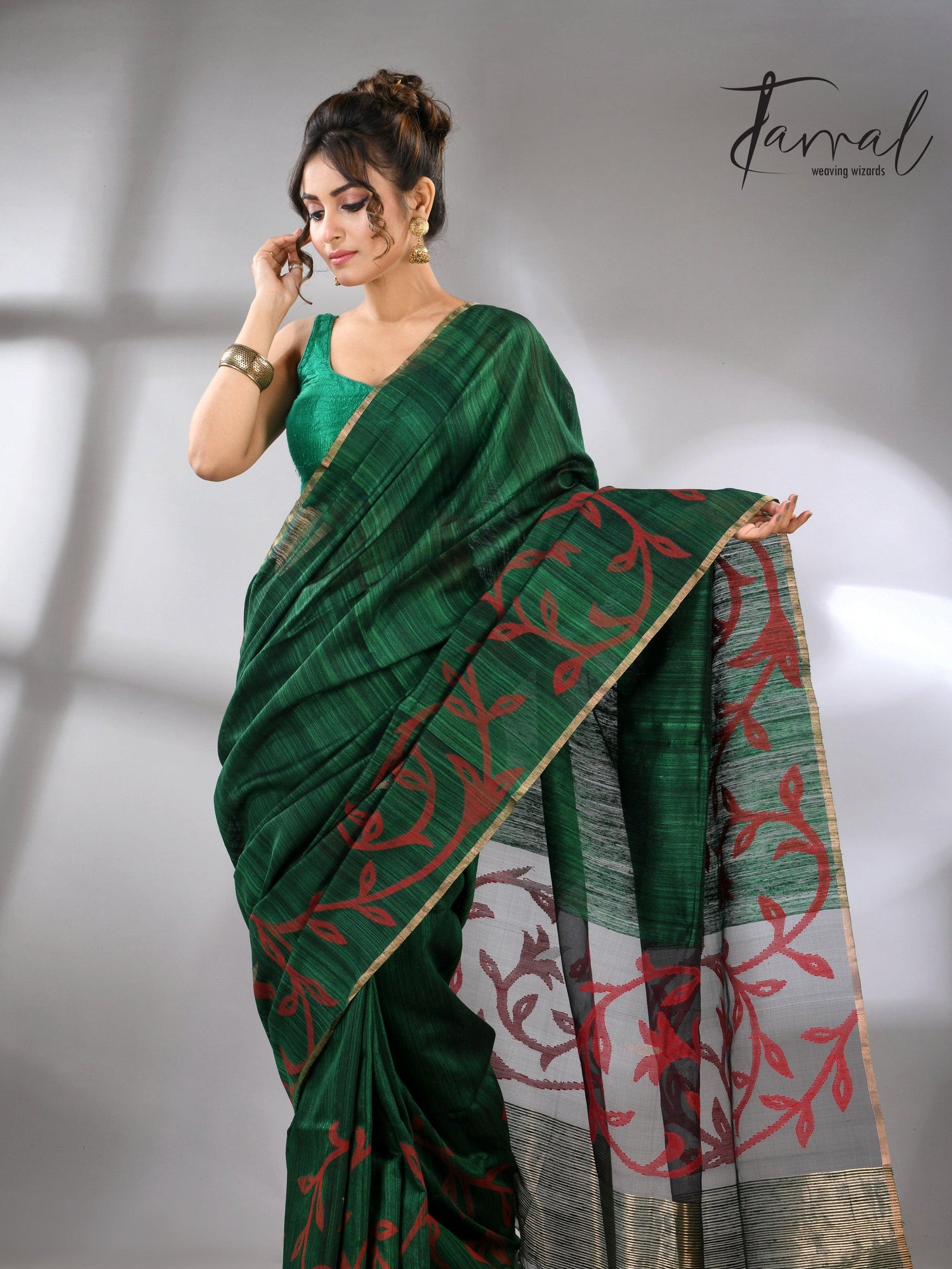 Bottle green silk handwoven needle work jamdani saree_Front