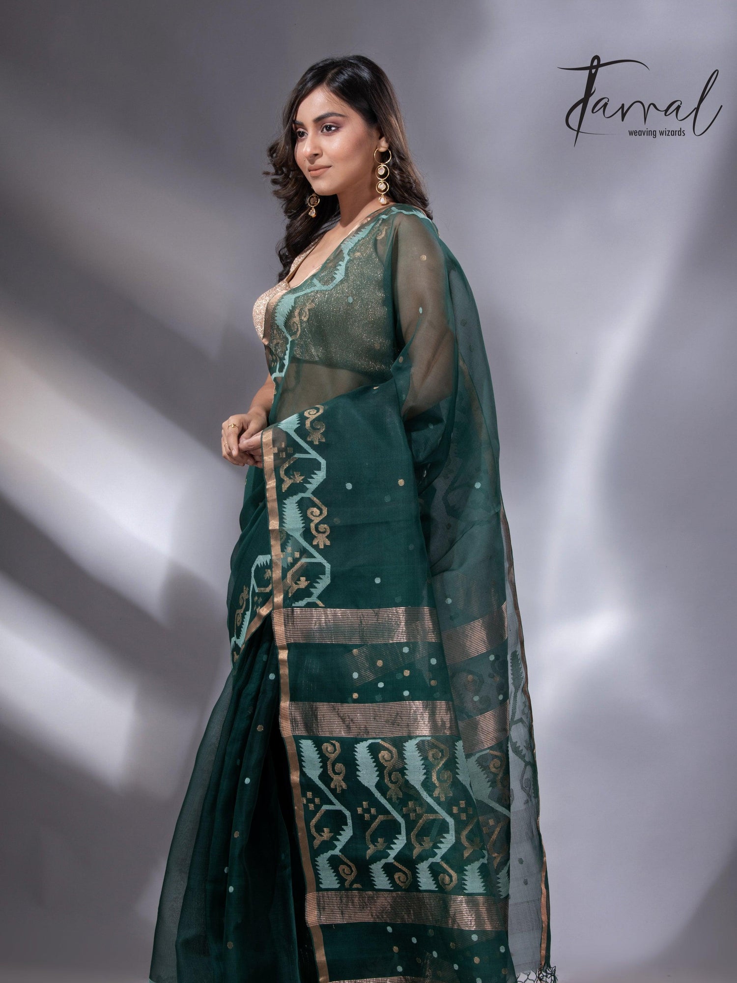 Bottle green with zari border traditional handwoven jamdani in muslin silk - Tamal Boutique