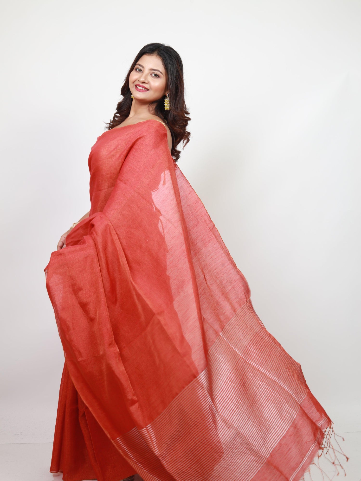 Brick red metallic linen handloom saree - Tamal Boutique