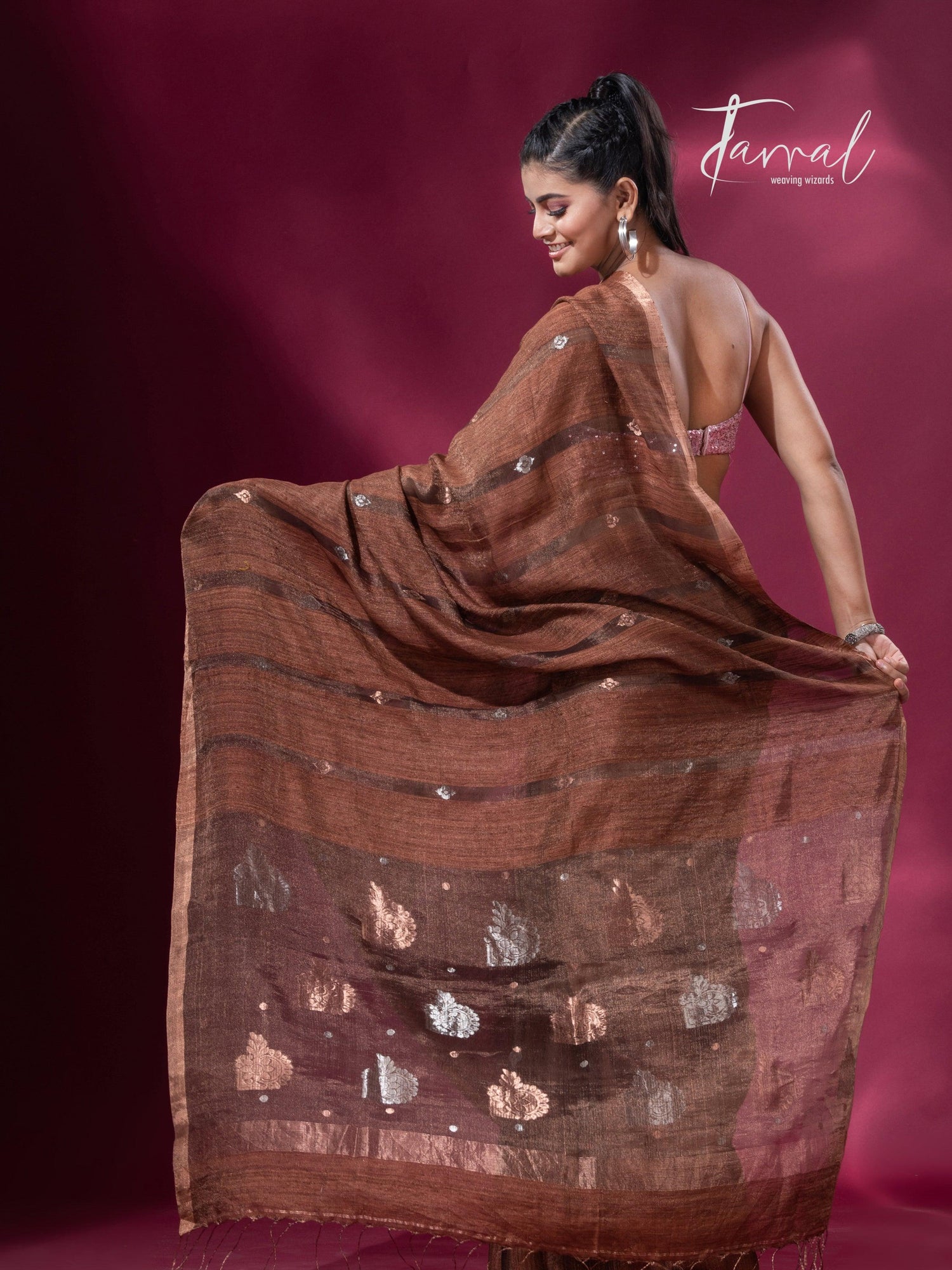 Brown tissue matka muslin handloom jamdani saree back