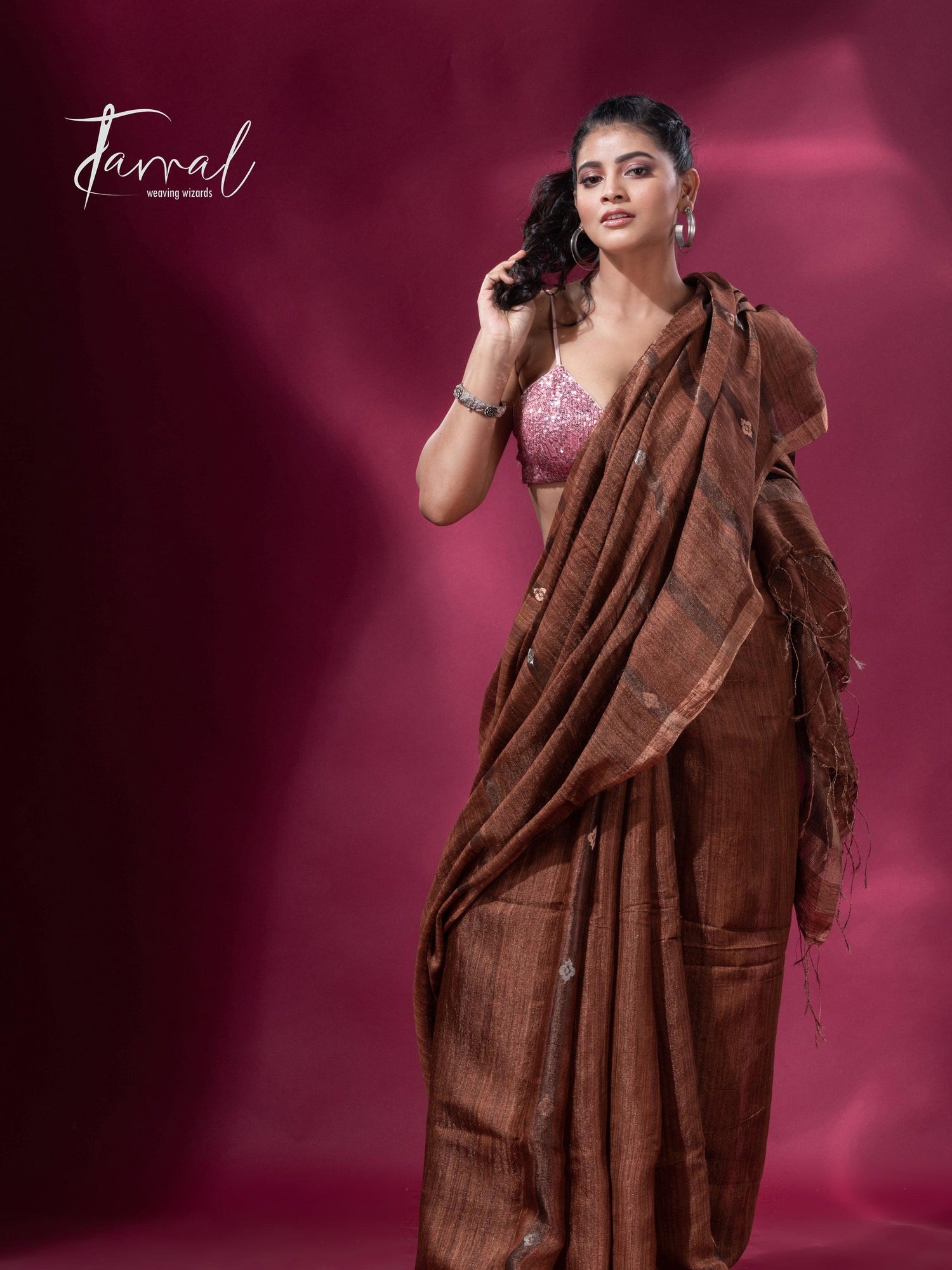 Brown tissue matka muslin handloom jamdani saree full2