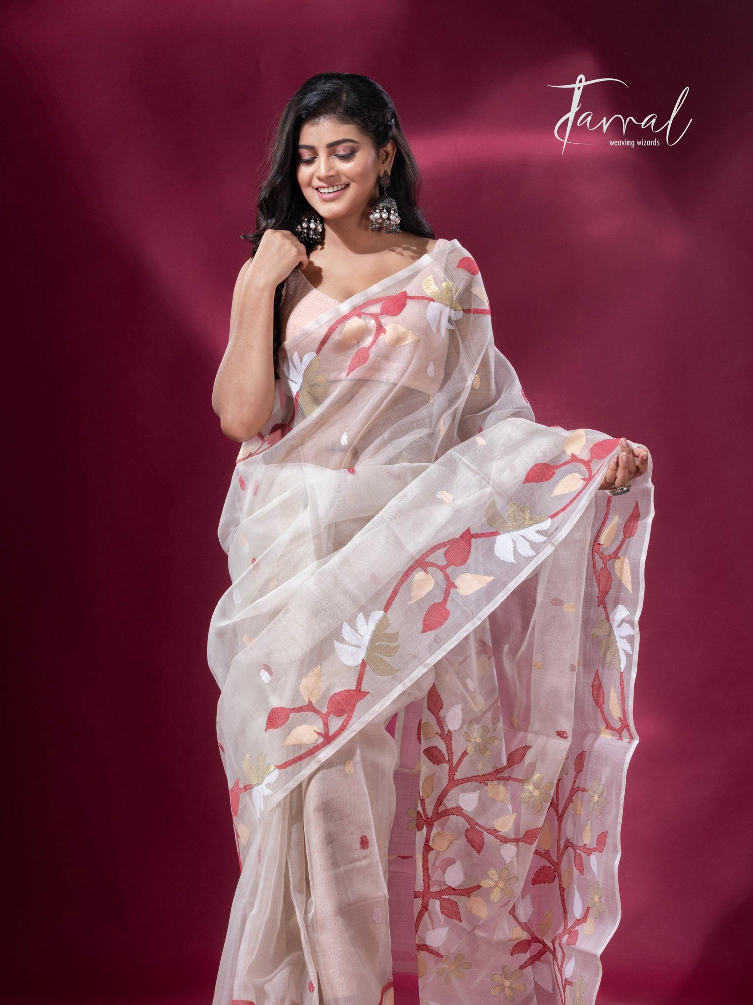 Buy off white floral border muslin silk handwoven jamdani saree full2
