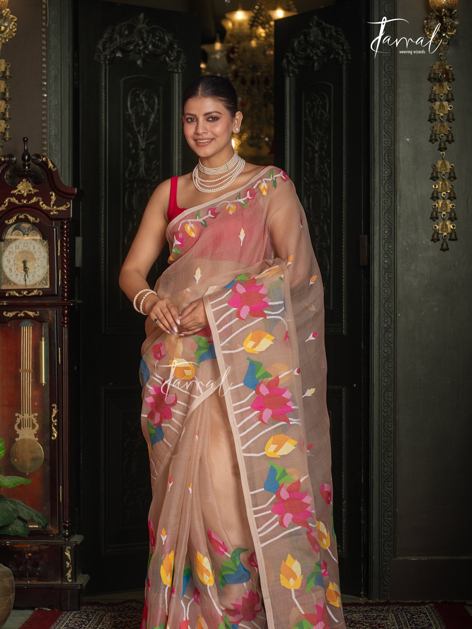 Golden Beige With Multicolour Lotus Motifs Handwoven Jamdani Saree