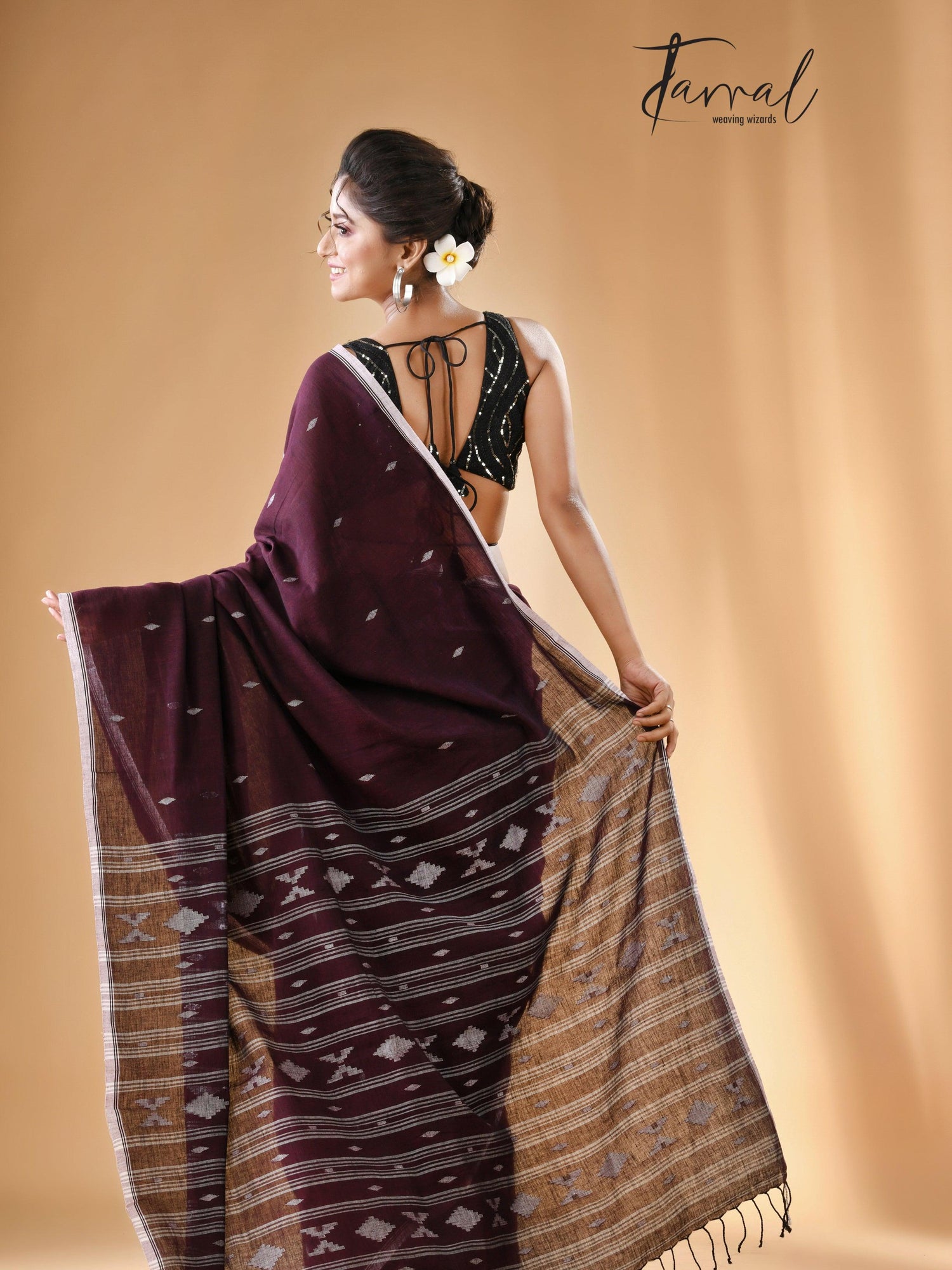 Chocolate Maroon with border cotton handwoven jamdani saree