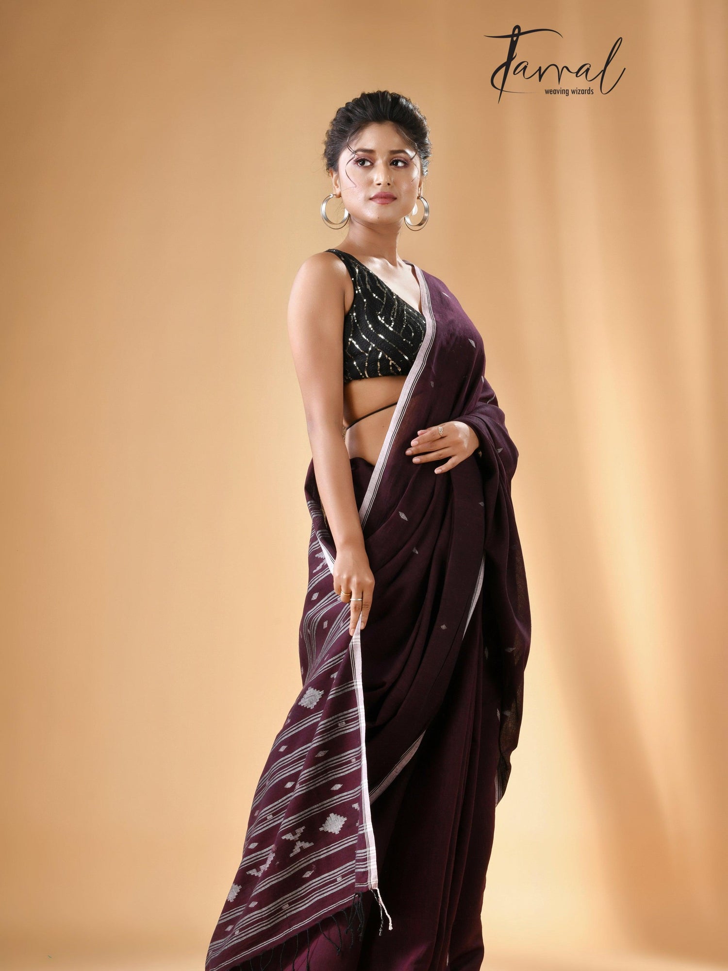 Chocolate Maroon with white border cotton handwoven jamdani saree - Tamal Boutique