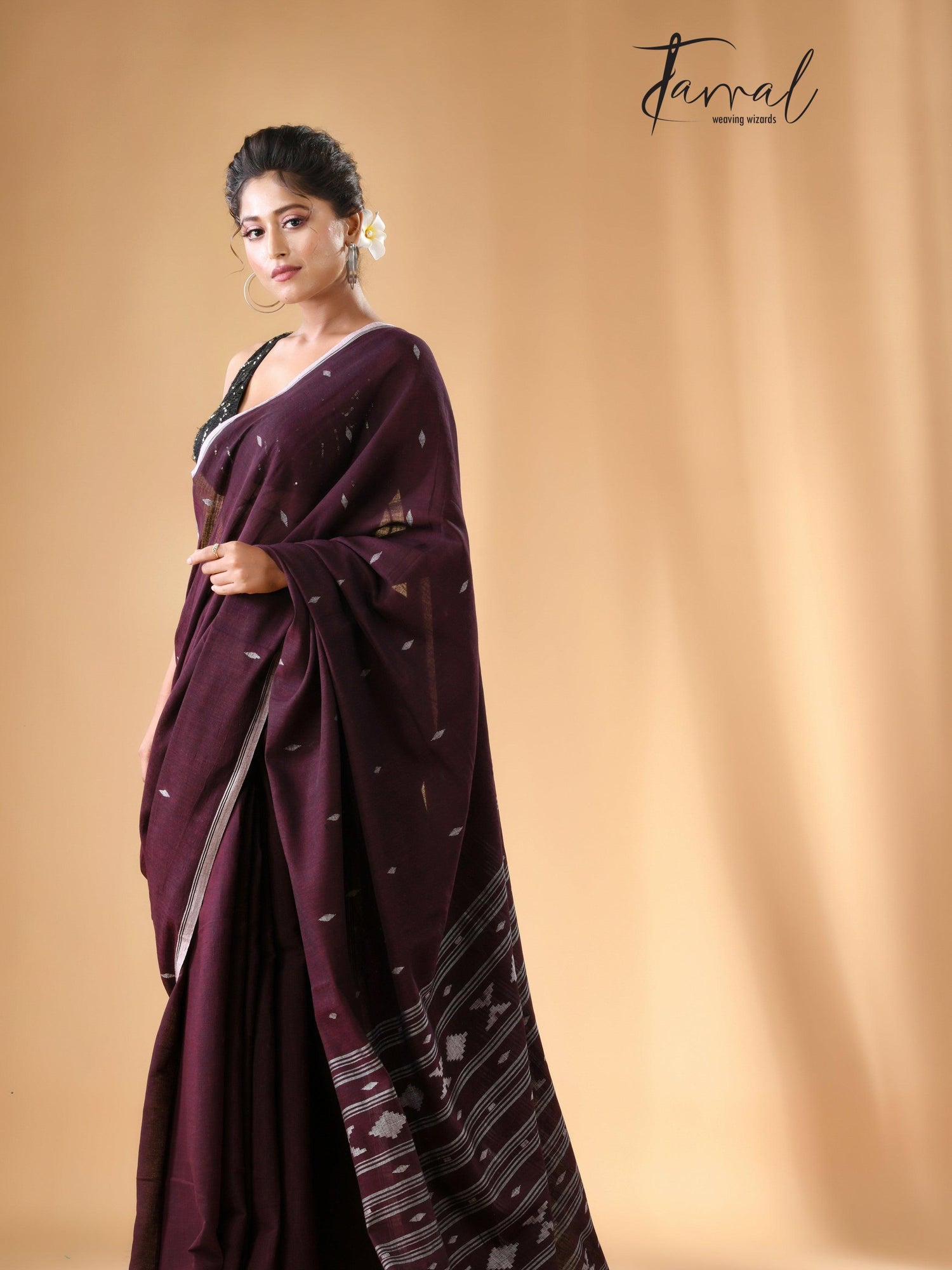 Chocolate Maroon with border cotton handwoven jamdani saree