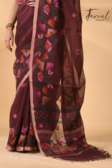 Chocolate brown kalmilata handwoven floral jamdani saree in muslin silk - Tamal Boutique
