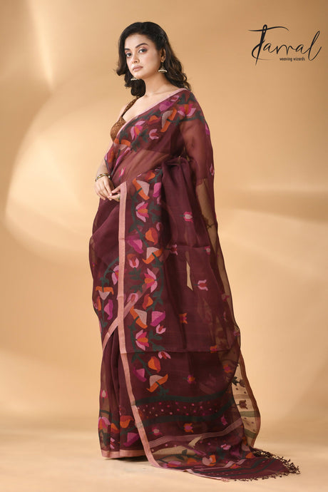 Chocolate brown kalmilata handwoven floral jamdani saree in muslin silk - Tamal Boutique