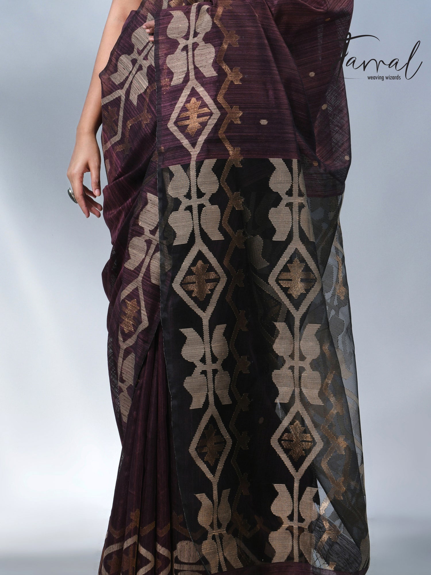 Chocolate brown matka silk traditional handwoven jamdani saree