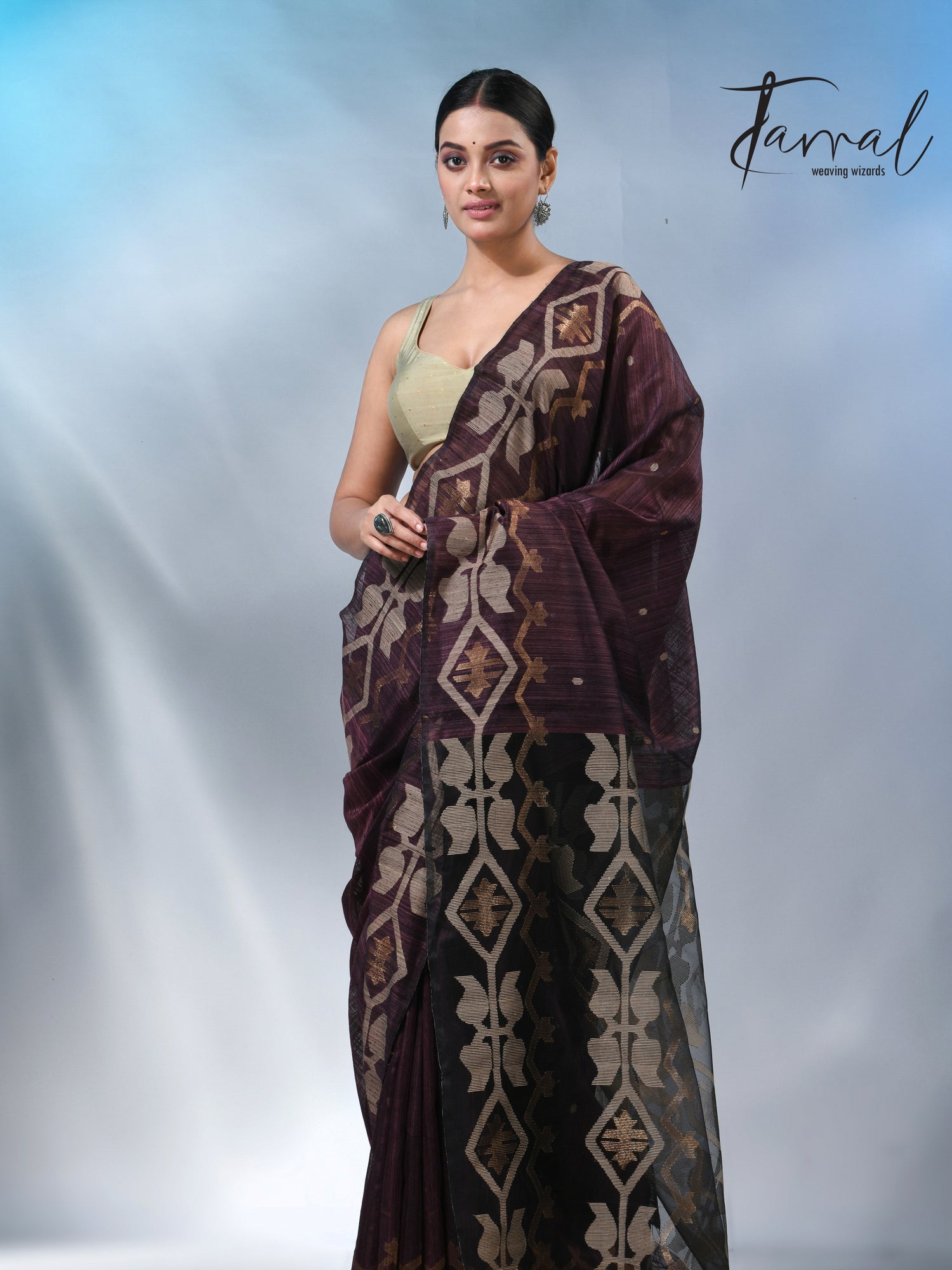 Chocolate brown matka silk traditional handwoven jamdani saree