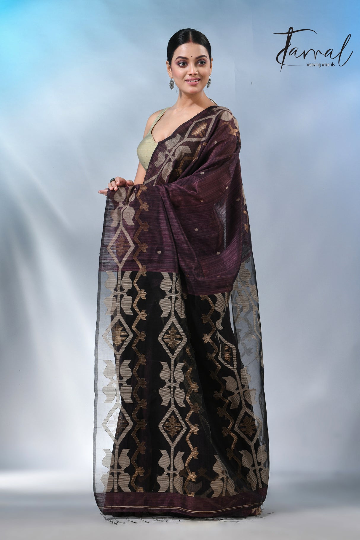 Chocolate brown matka silk traditional handwoven jamdani saree