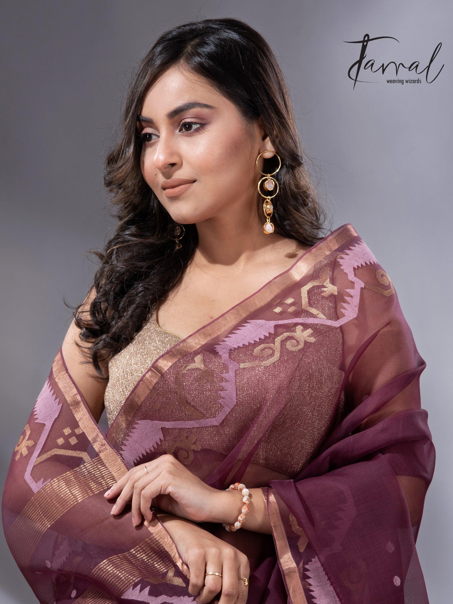 Chocolate brown with zari border traditional handwoven jamdani in muslin silk - Tamal Boutique