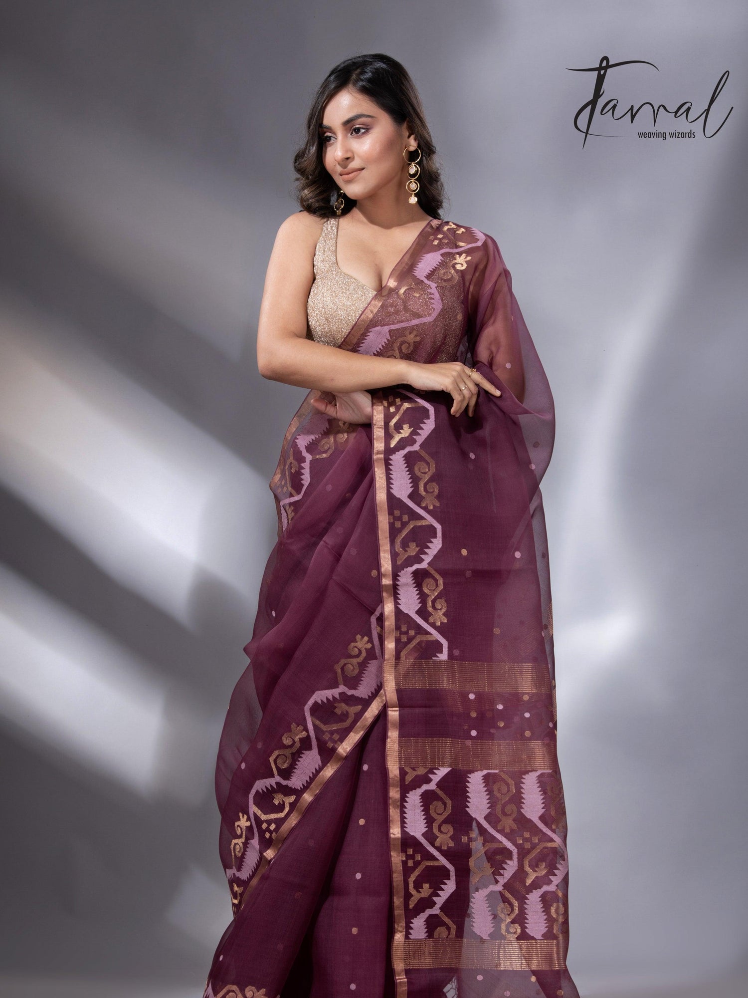 Chocolate brown with zari border traditional handwoven jamdani in muslin silk - Tamal Boutique