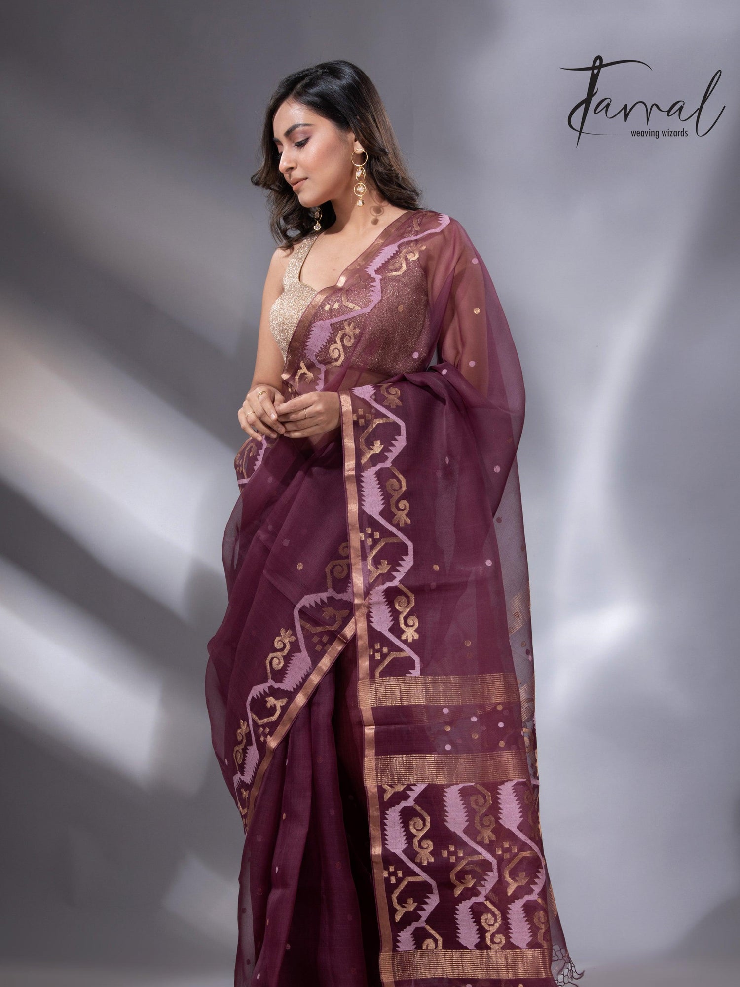 Chocolate brown with zari border traditional handwoven jamdani in muslin silk - Tamal Boutique