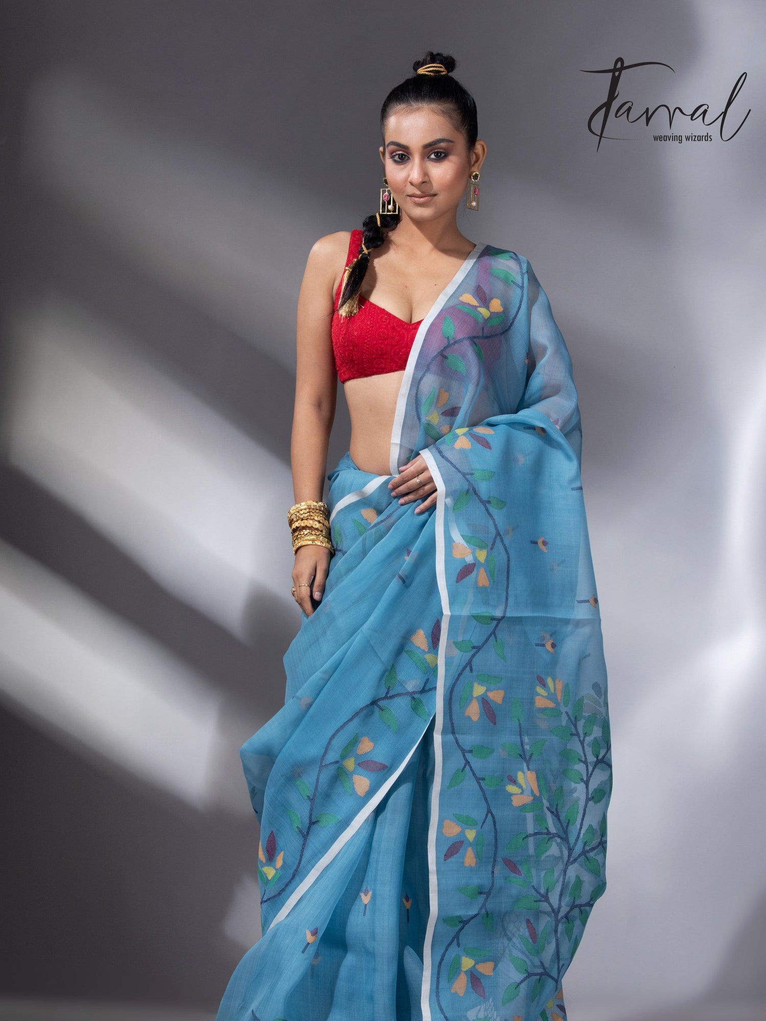 Cloudy blue with floral border muslin silk handwoven jamdani saree full
