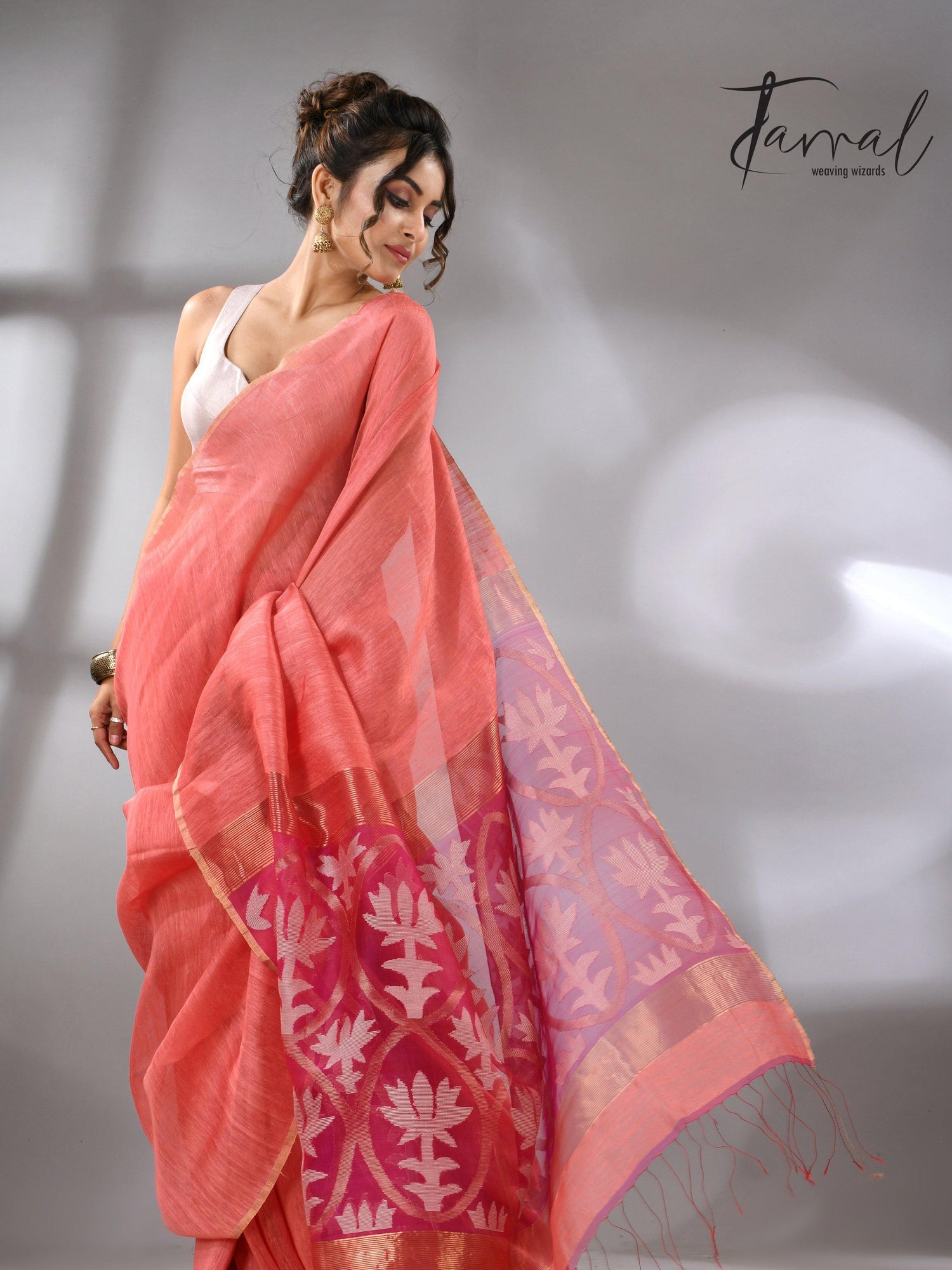 Coral pink lotus silk linen handwoven jamdani saree full3