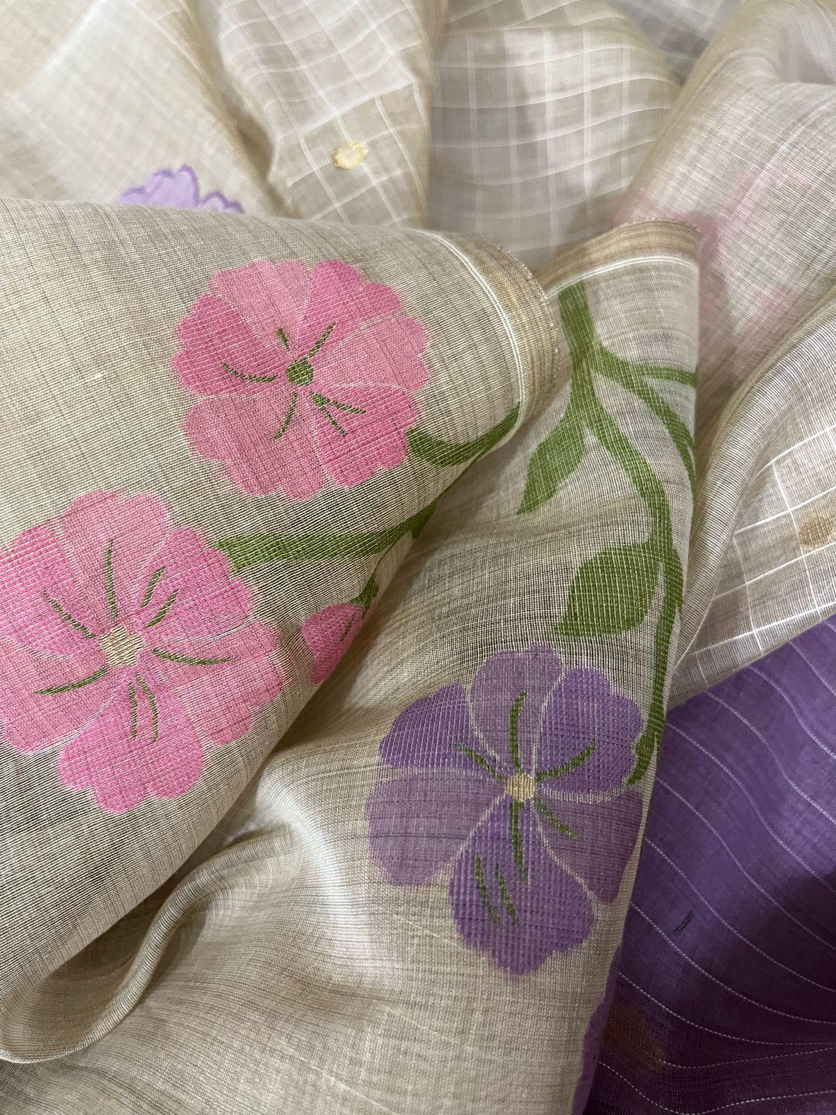 Cream colour with pink & purple floral handloom silk cotton jamdani saree - Tamal Boutique