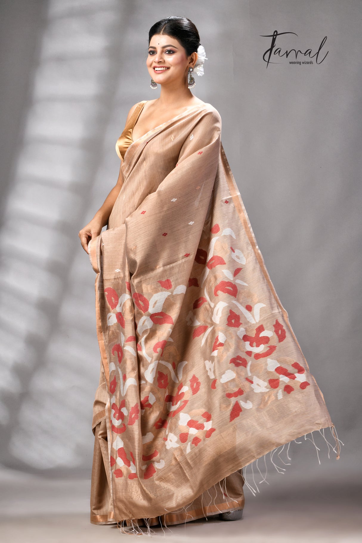 Deep Beige Colour Pure Mulberry Silk Handwoven Jamdani Saree