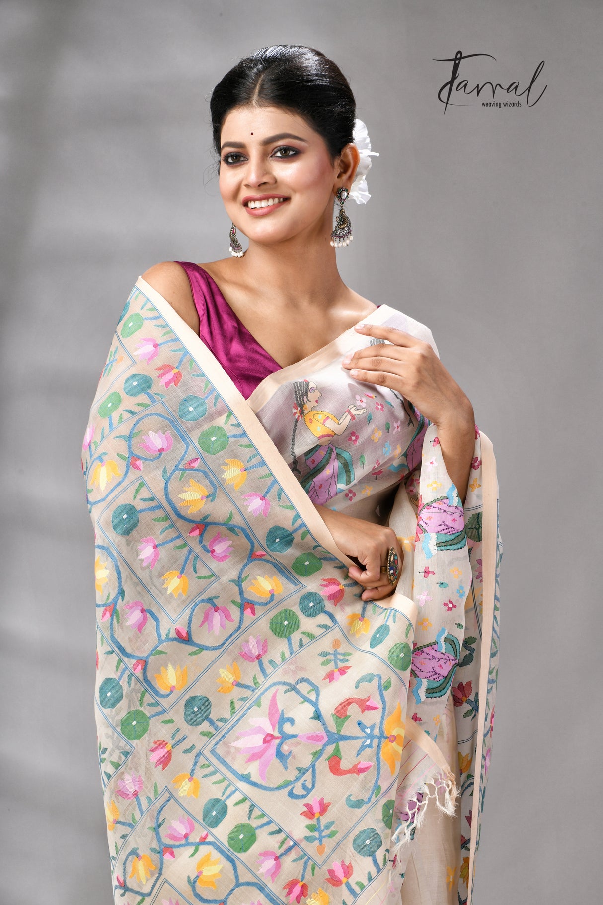 Offwhite with multicolour Shakuntala them handwoven muslin silk jamdani saree