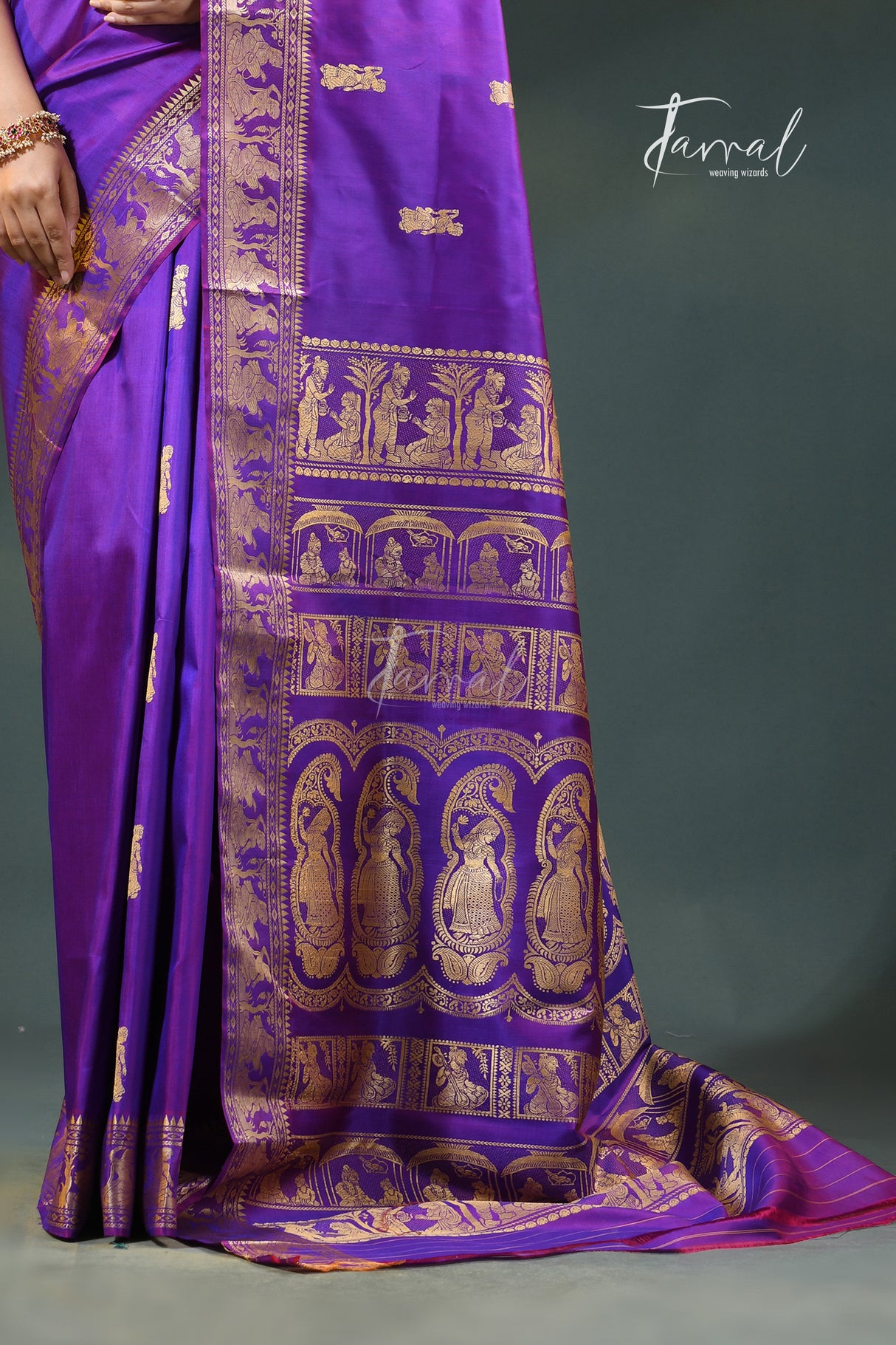 Purple colour bishnupuri baluchari silk handloom saree