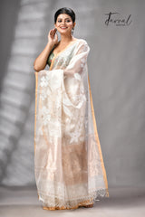 Offwhite With Beige Border Muslin Silk Floral Handwoven Jamdani Saree