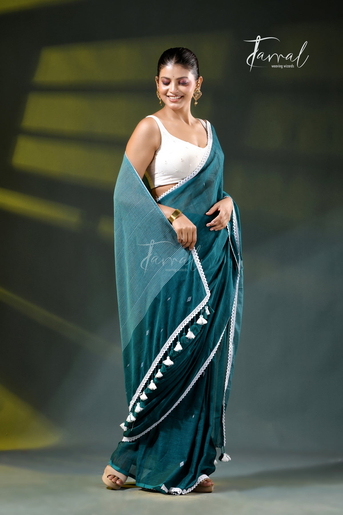 Teal Blue Handloom Jamdani Saree | Geometric Motifs | Minimal Border | Tamal Boutique