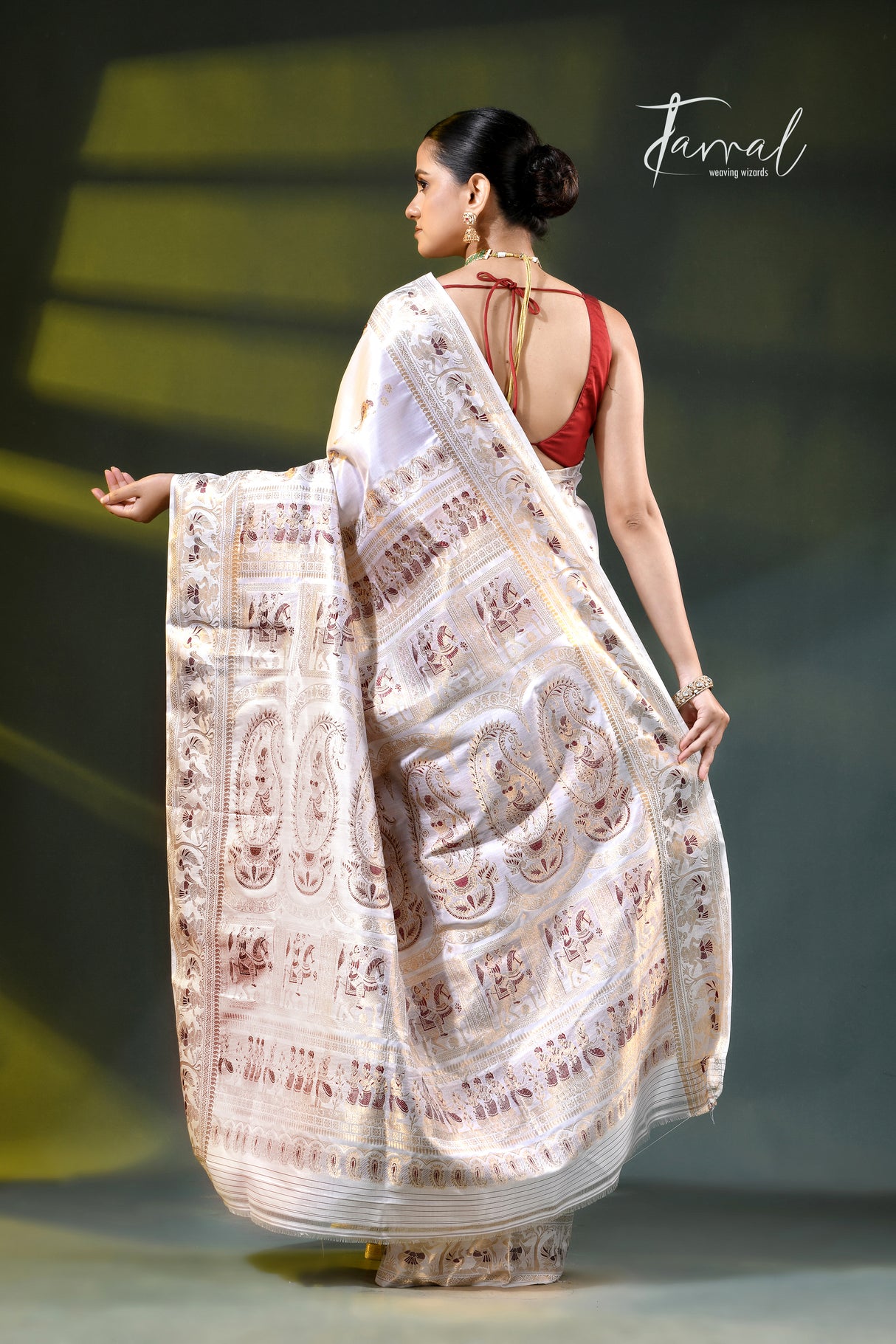 White with golde zari with minakari bishnupuri karman silk Swarnachari saree