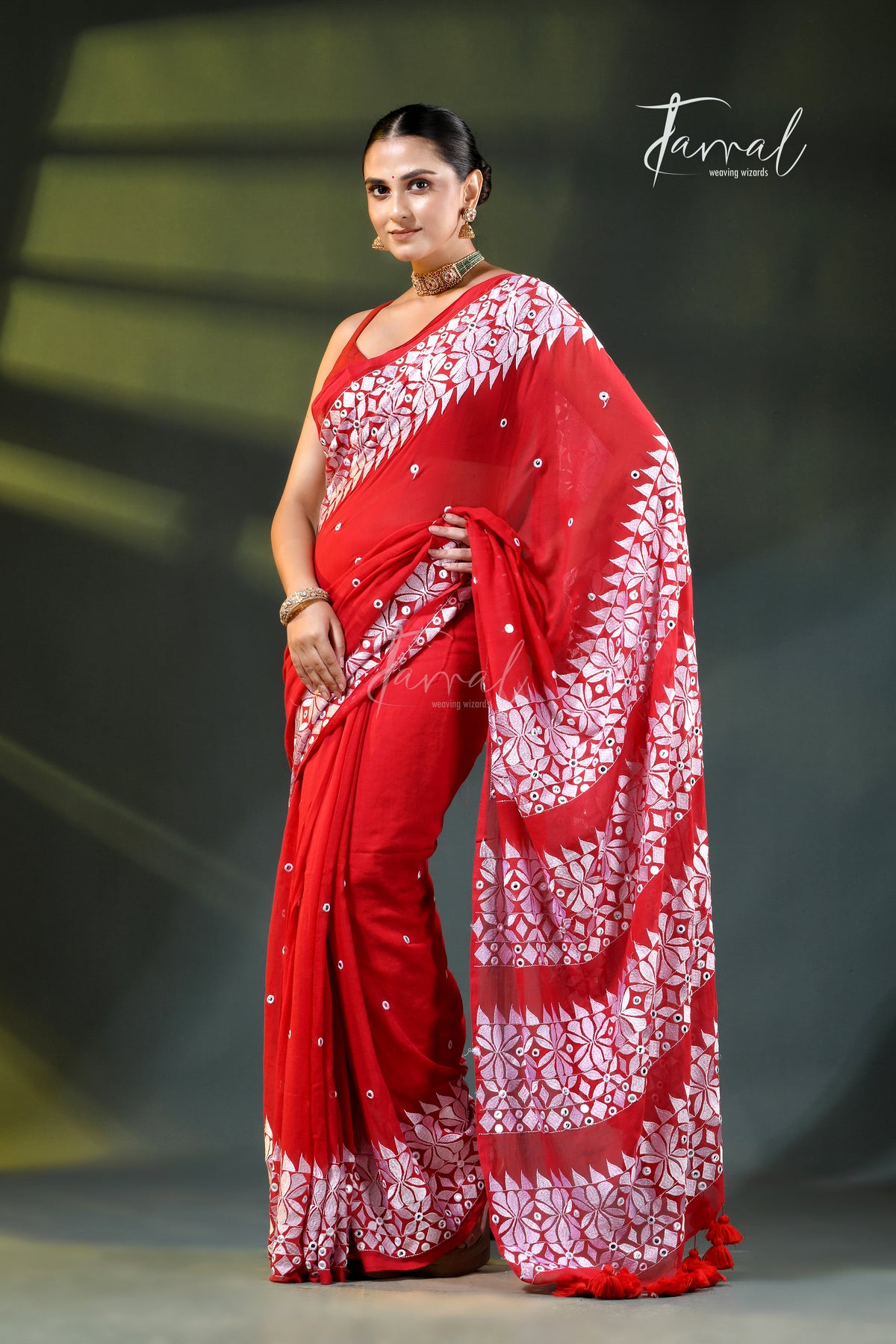 Red Mulmul Cotton Saree with White Kathiyawadi Embroidery | Cross-Regional Craft | Tamal Boutique
